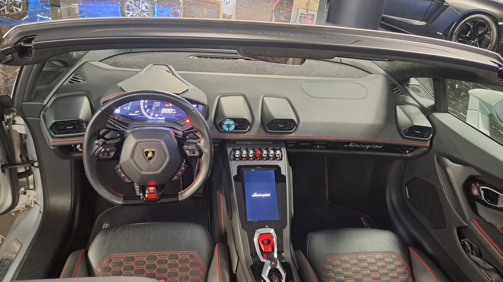 LAMBORGHINI Huracan EVO Spyder DCT-image-8