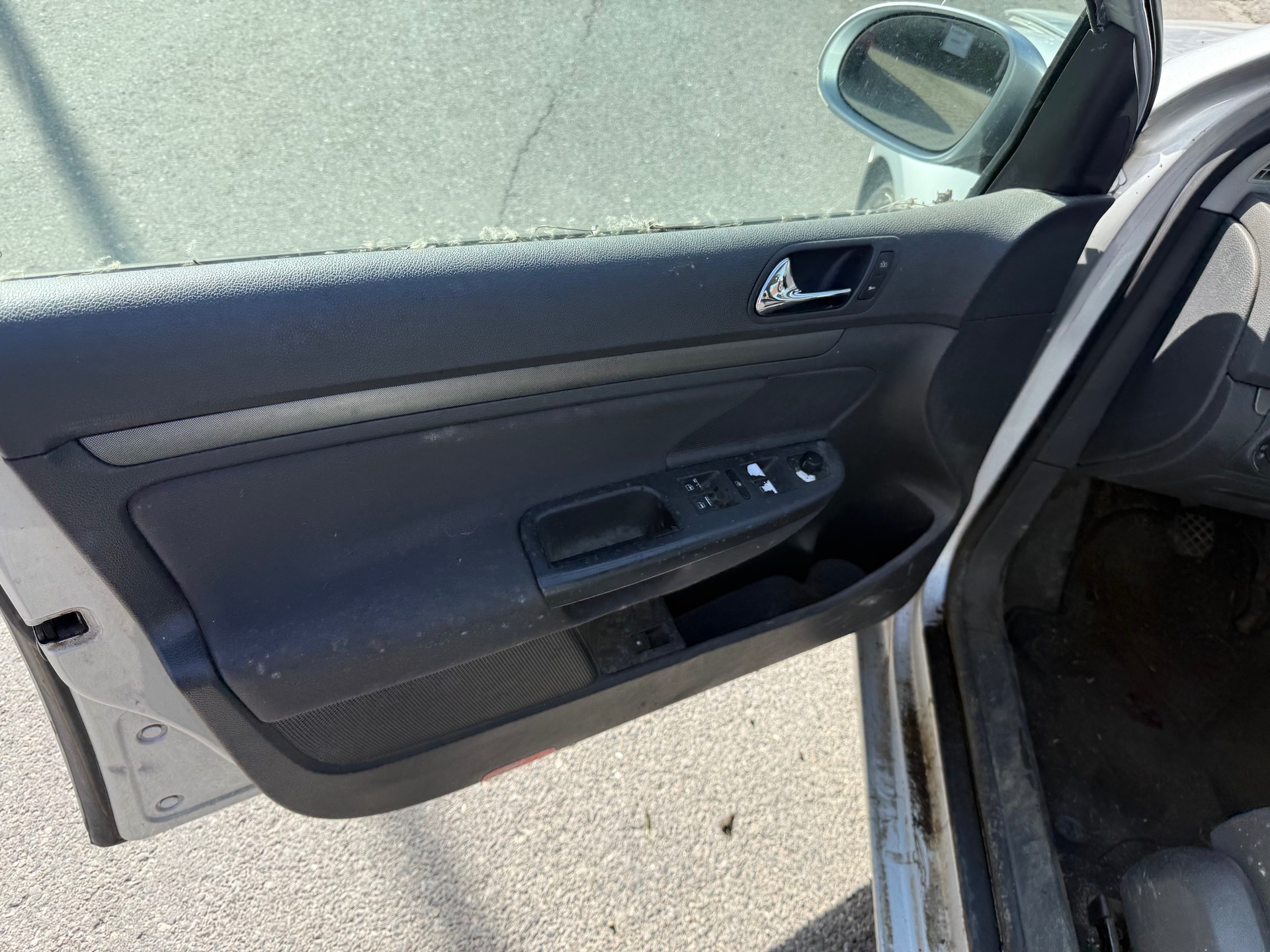 VW Golf 2.0 FSI Comfortline 4Motion-image-7