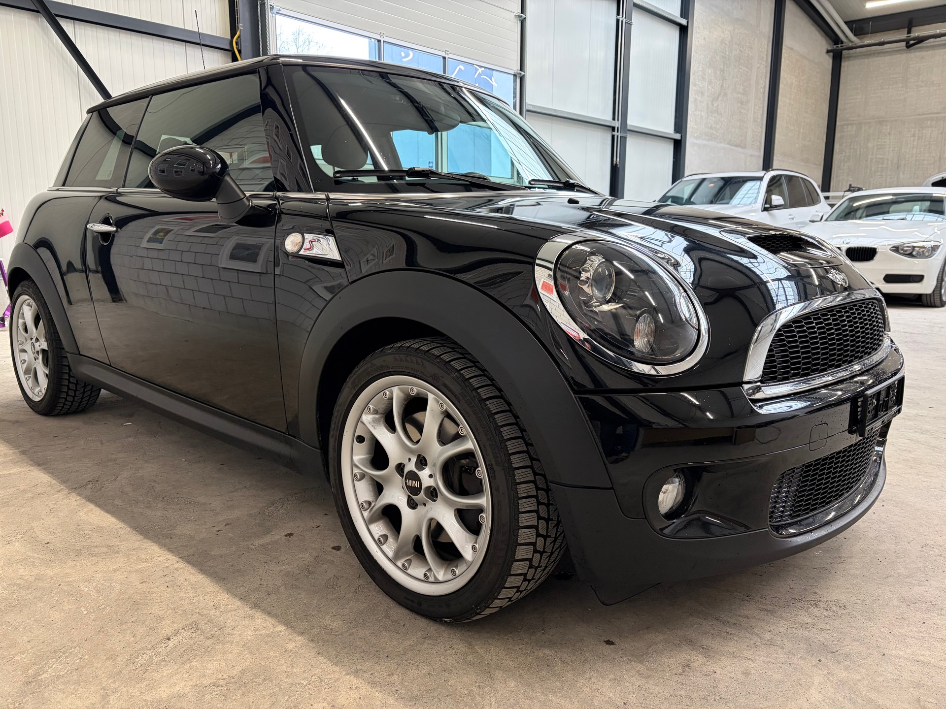 MINI Cooper S-image-6