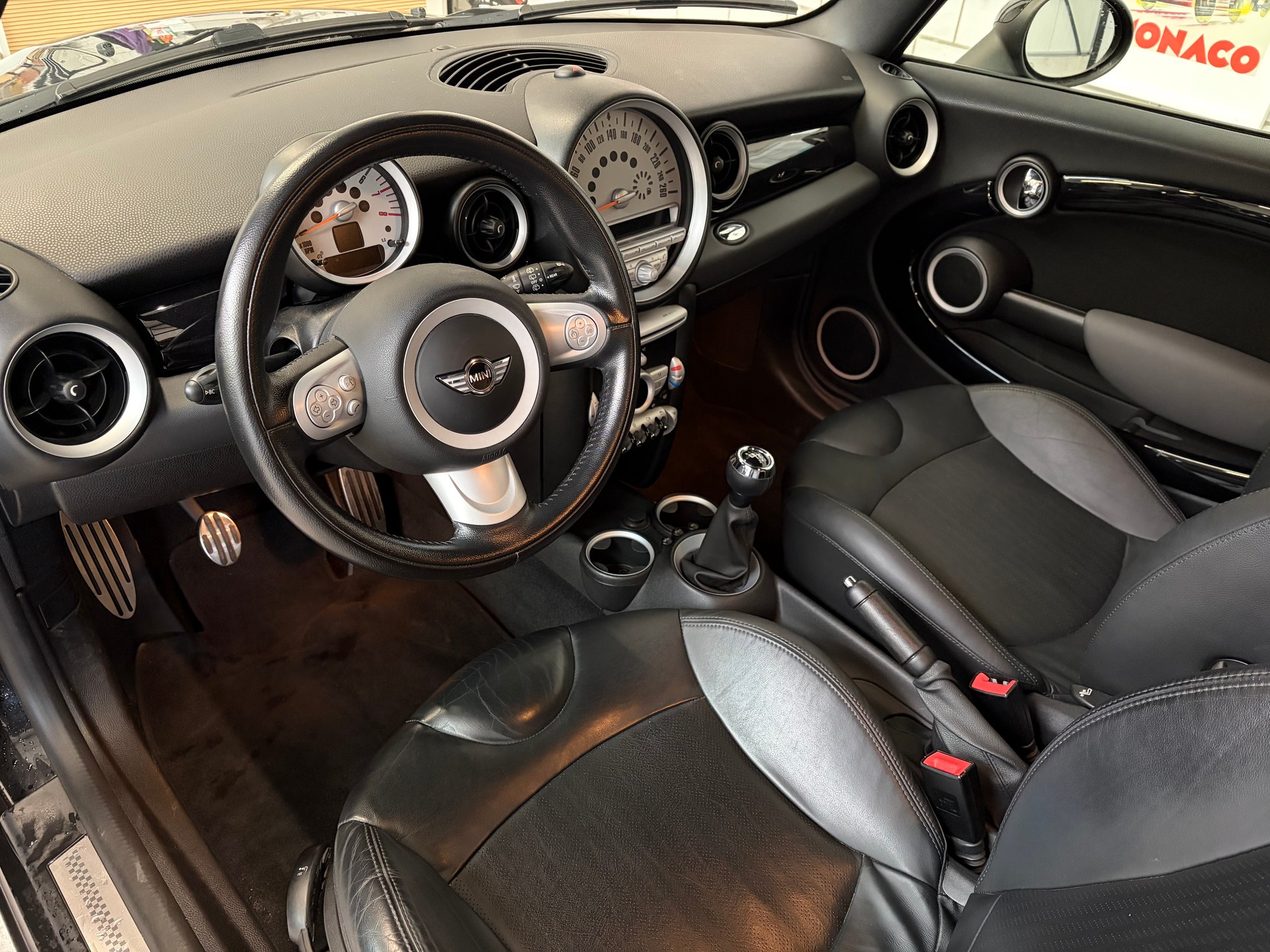 MINI Cooper S-image-7