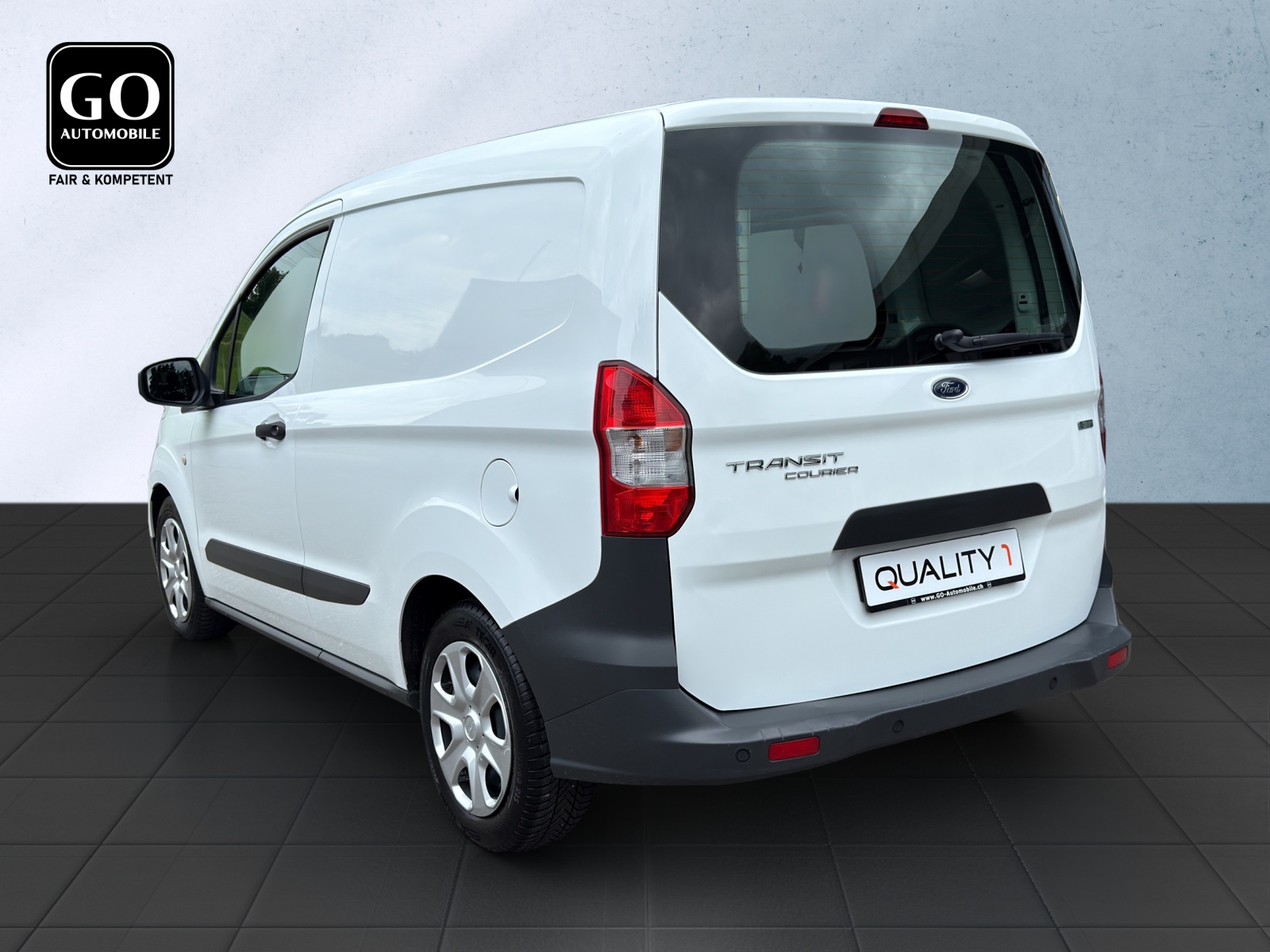 FORD Transit Courier Van 1.0 EcoBoost Ambiente-image-4