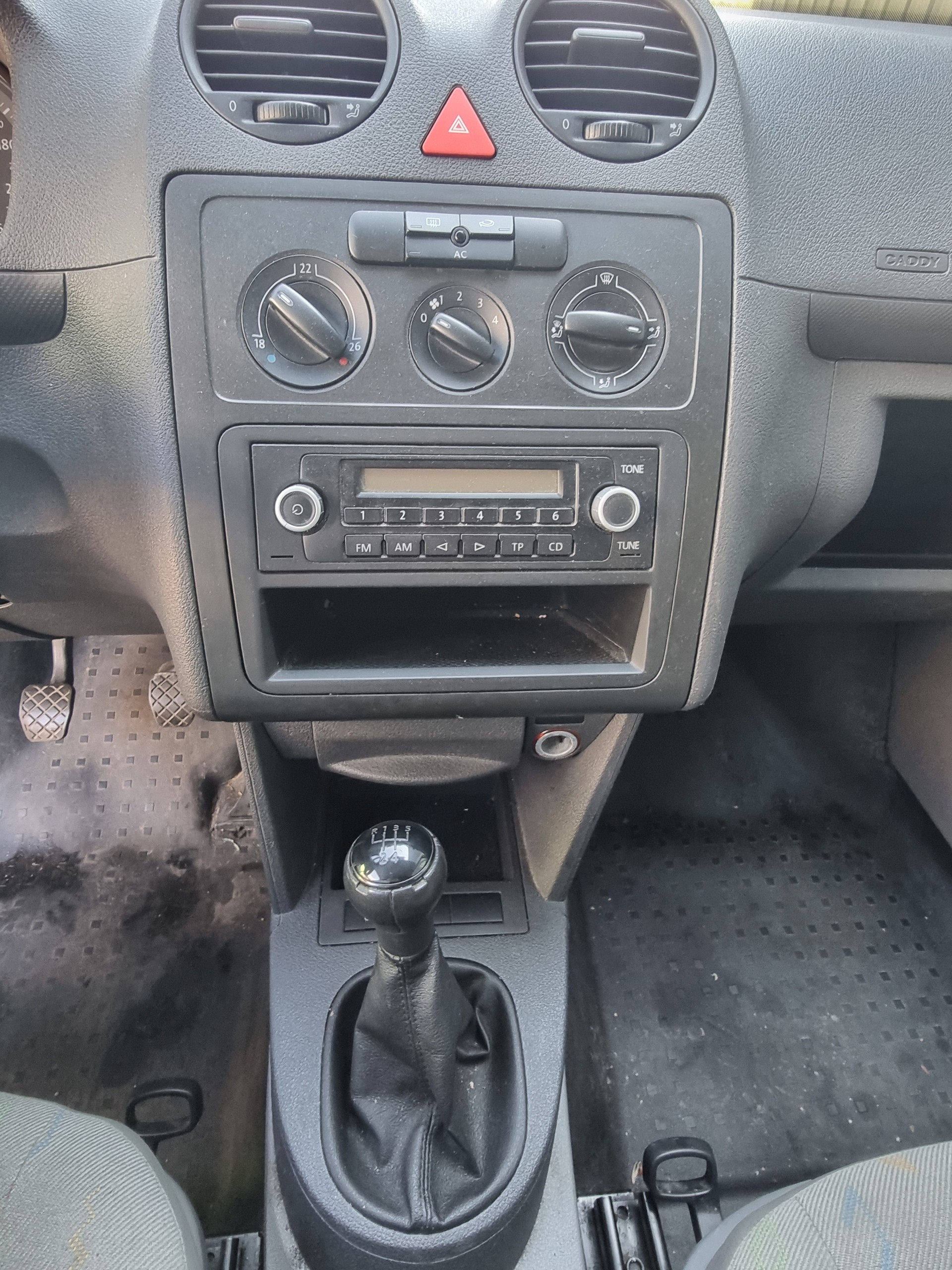 VW Caddy 1.9TDI PD-image-9