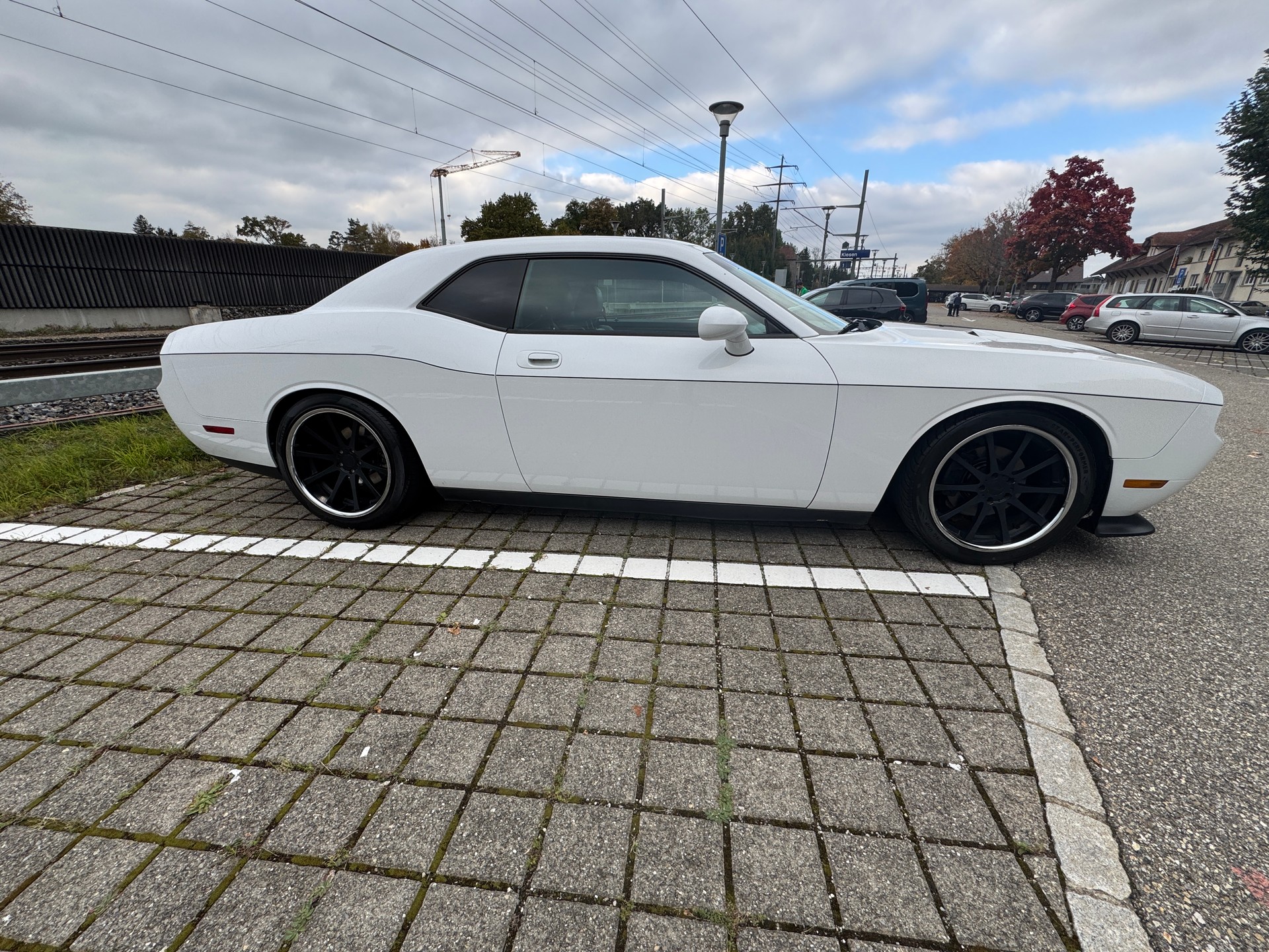 DODGE Challenger SXT-image-2