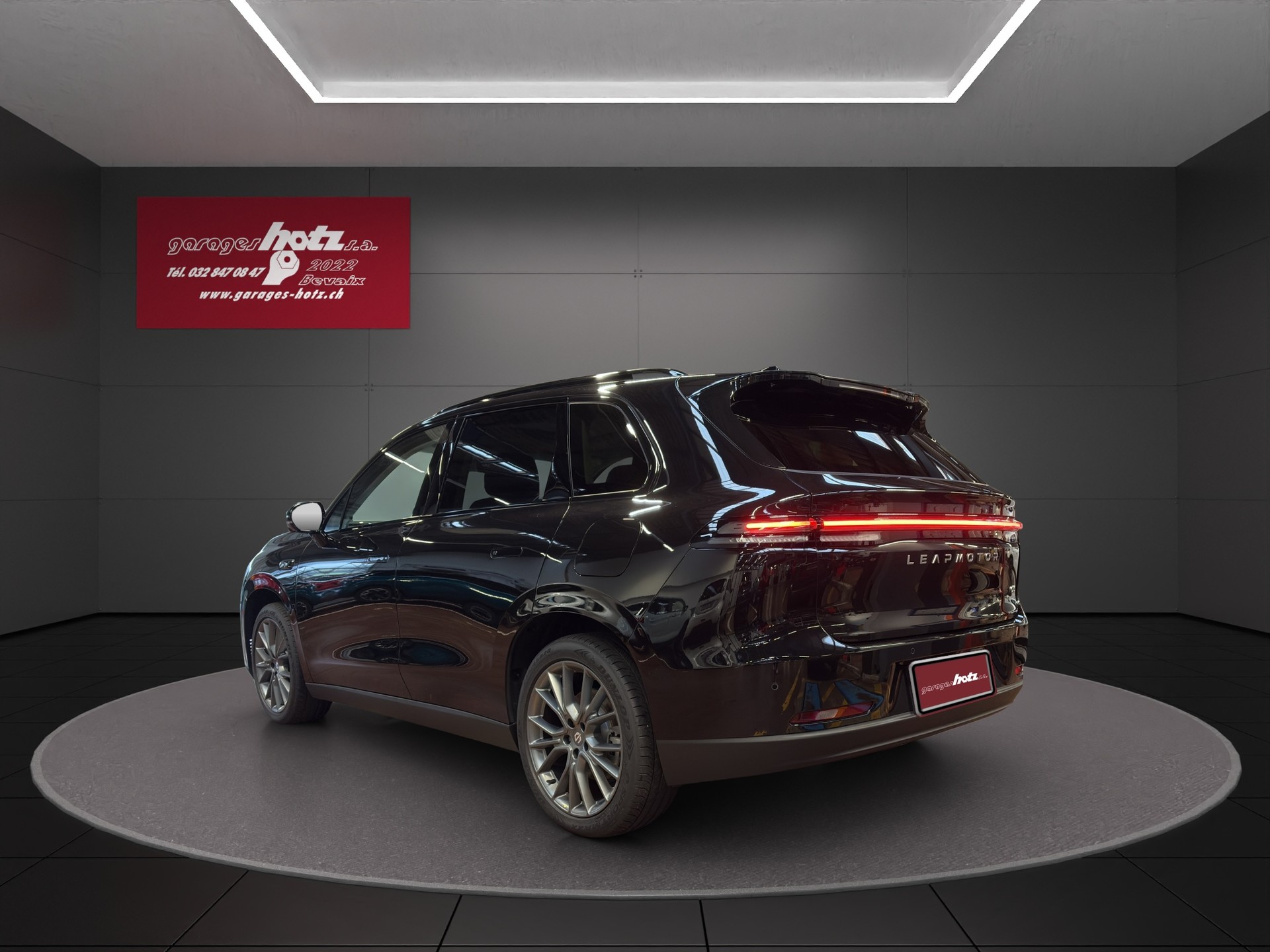 LEAPMOTOR C10 82kWh AWD Design-image-2
