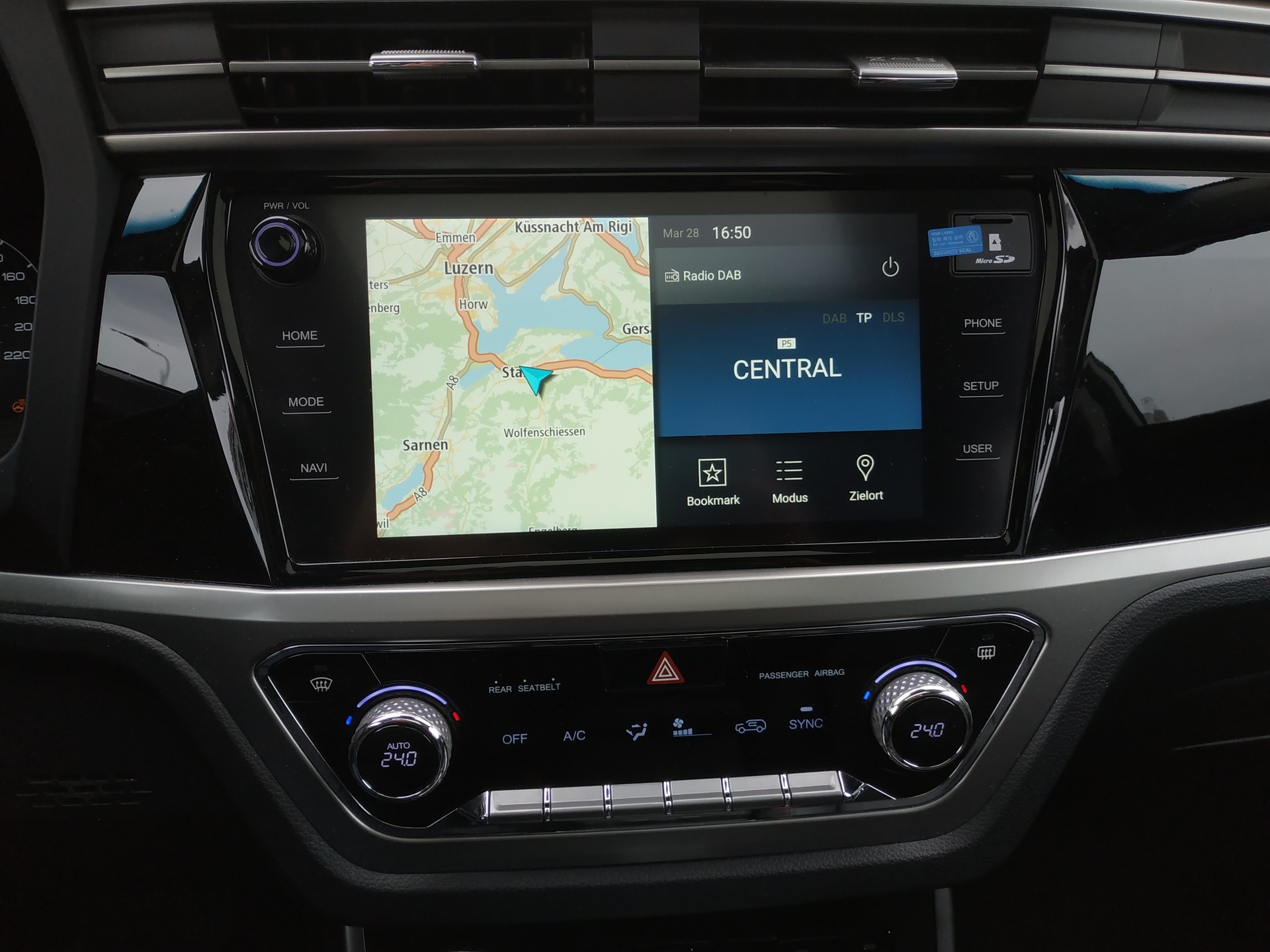 KGM-SsangYong Korando 1.5 T GDI Sapphire 4WD Automat-image-17
