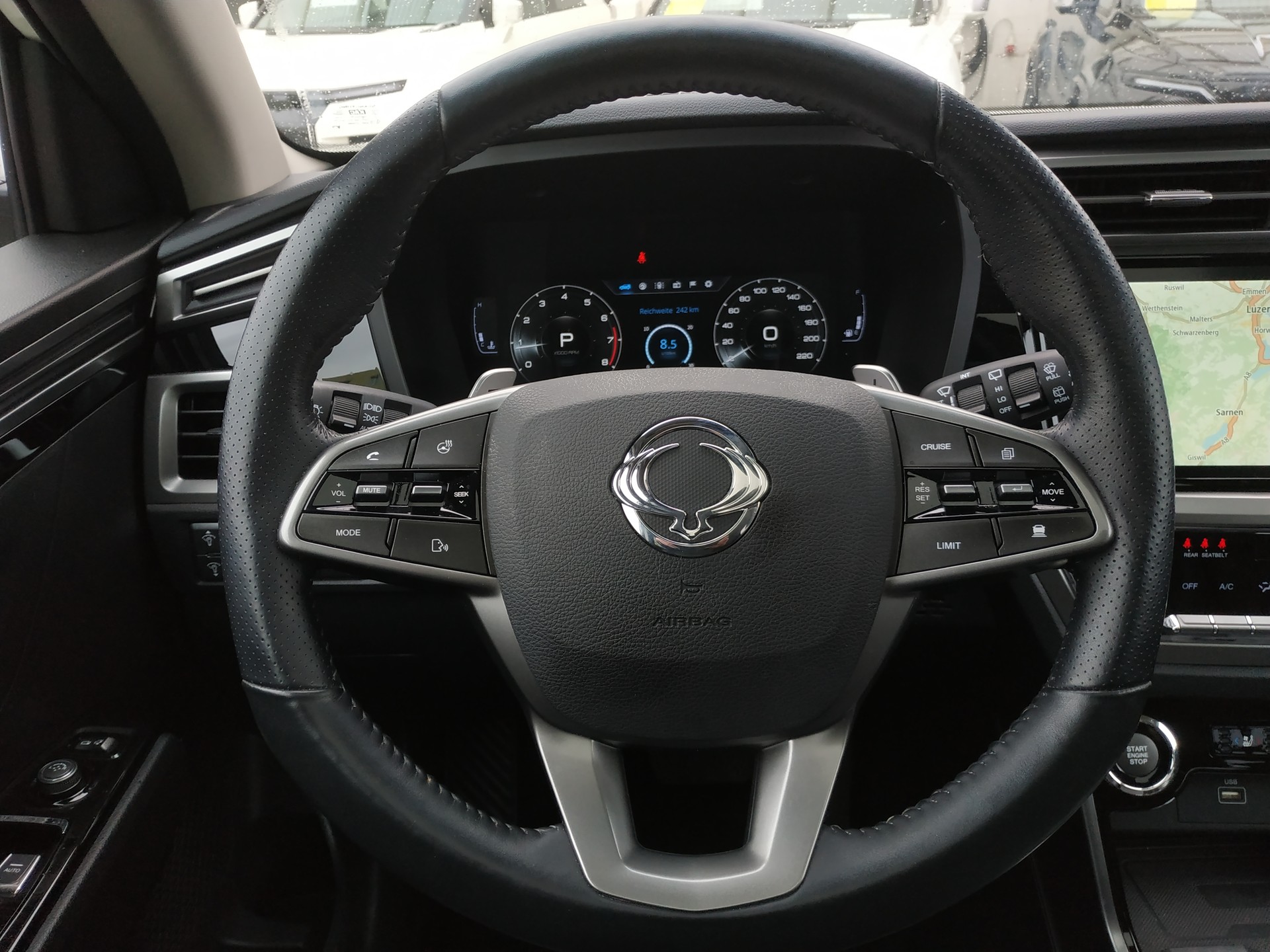 KGM-SsangYong Korando 1.5 T GDI Sapphire 4WD Automat-image-14