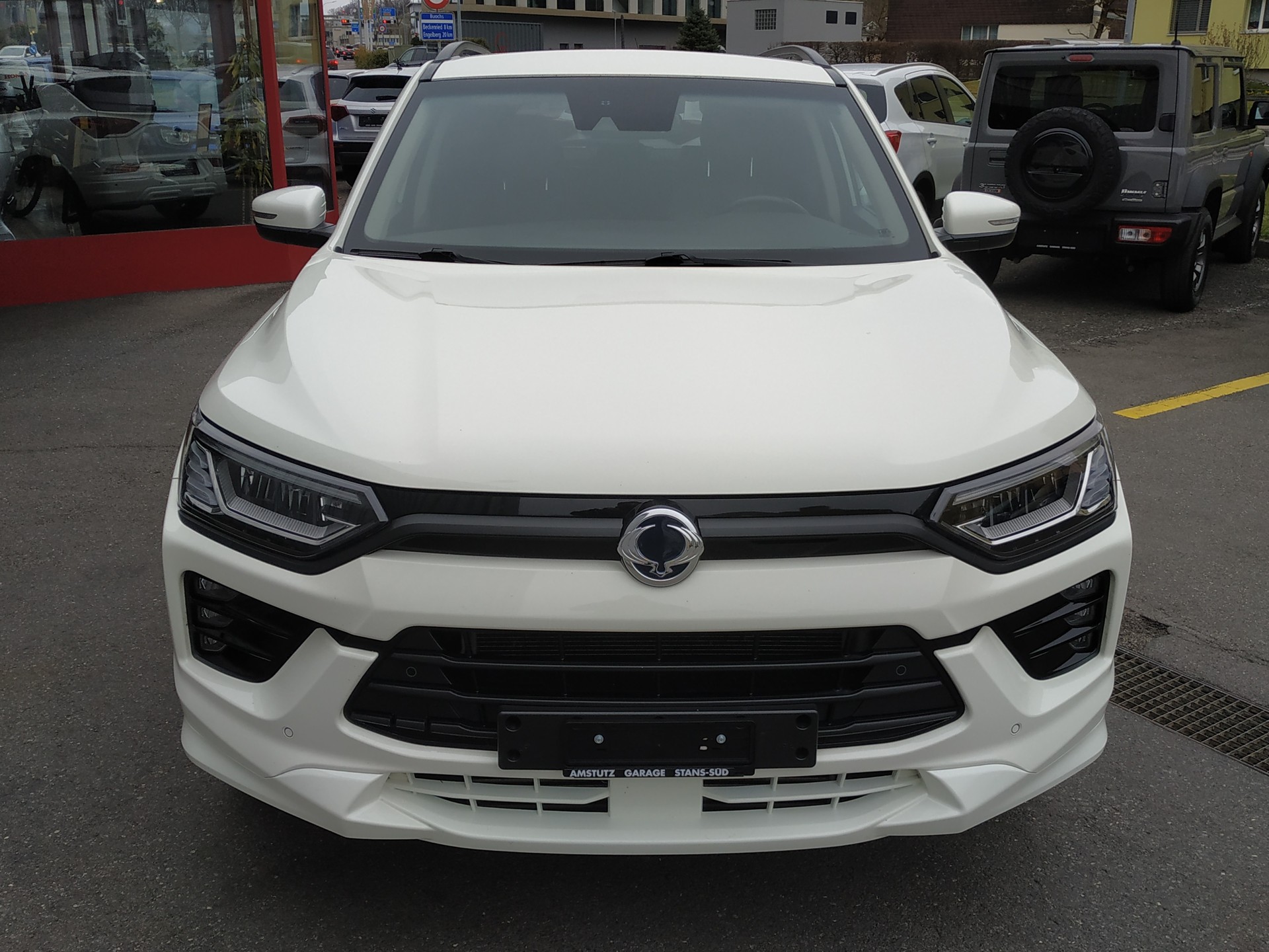 KGM-SsangYong Korando 1.5 T GDI Sapphire 4WD Automat-showroom-element-3