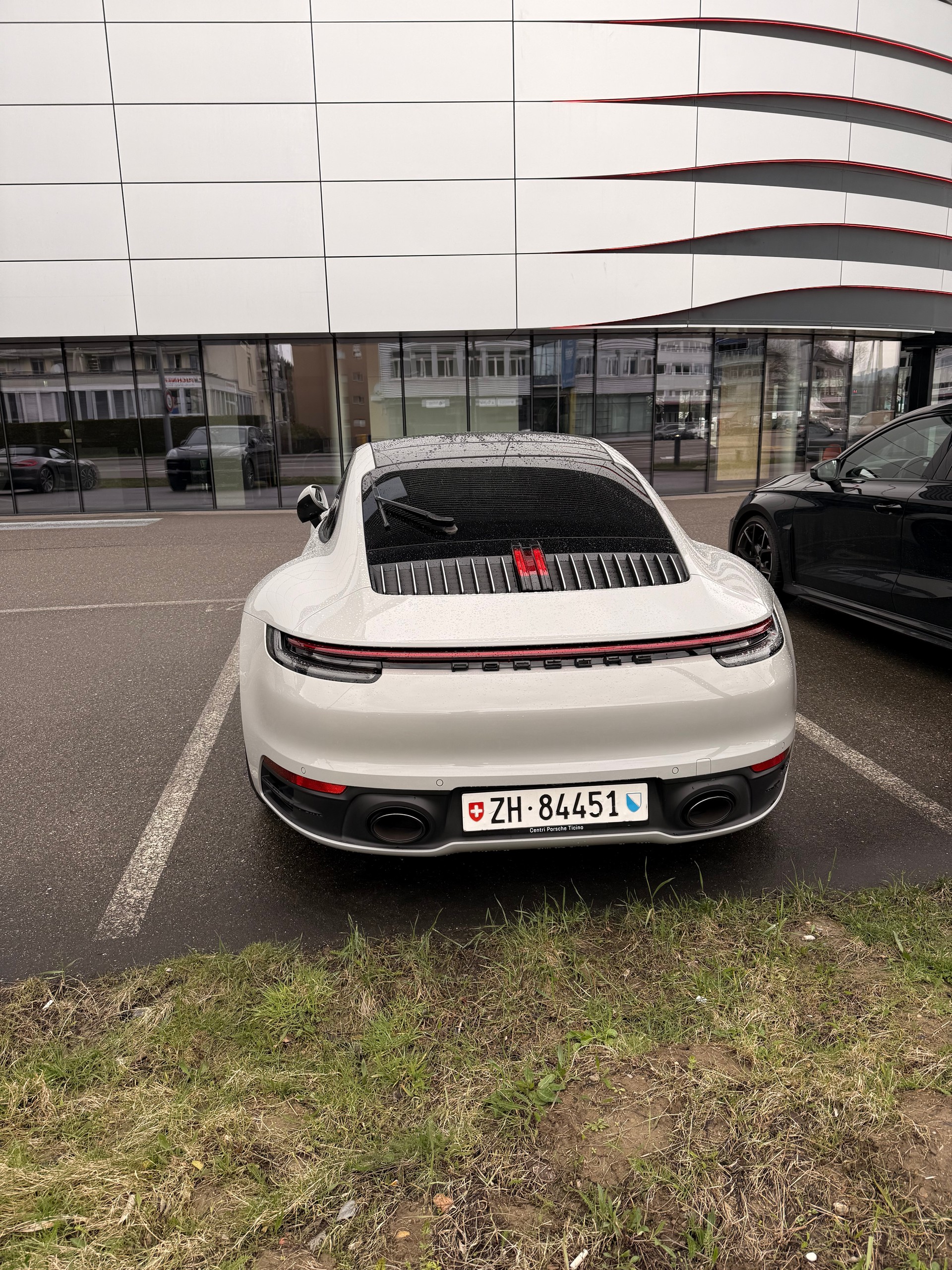 PORSCHE 911 Carrera 4S PDK-image-2
