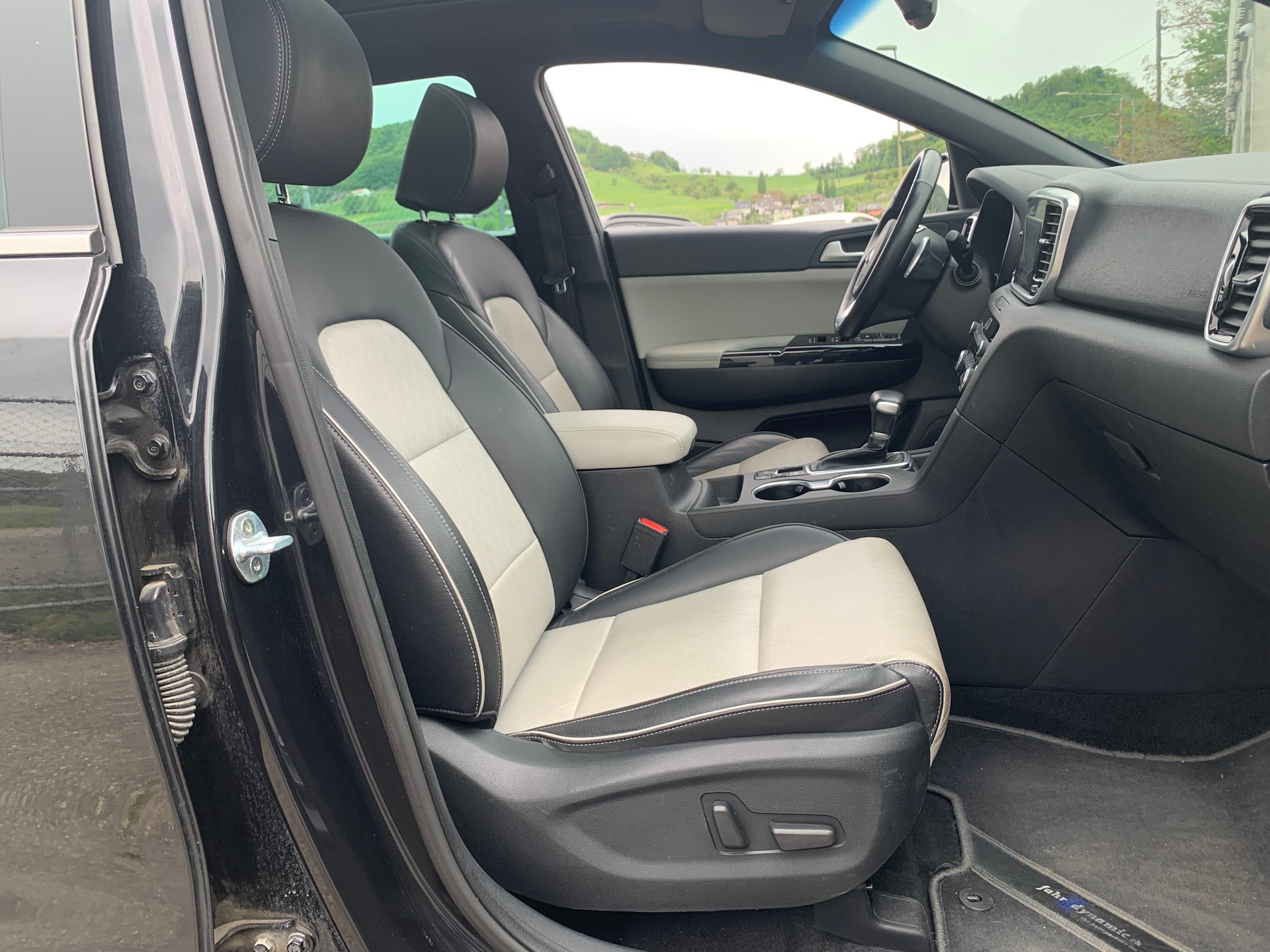 KIA Sportage 1.6 T-GDi GT-Line 4WD Automat-image-16