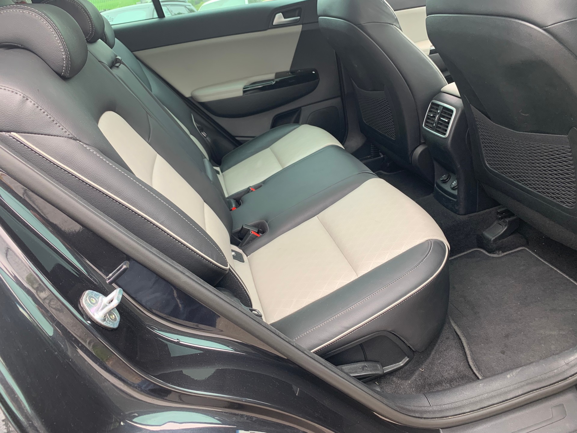 KIA Sportage 1.6 T-GDi GT-Line 4WD Automat-image-17