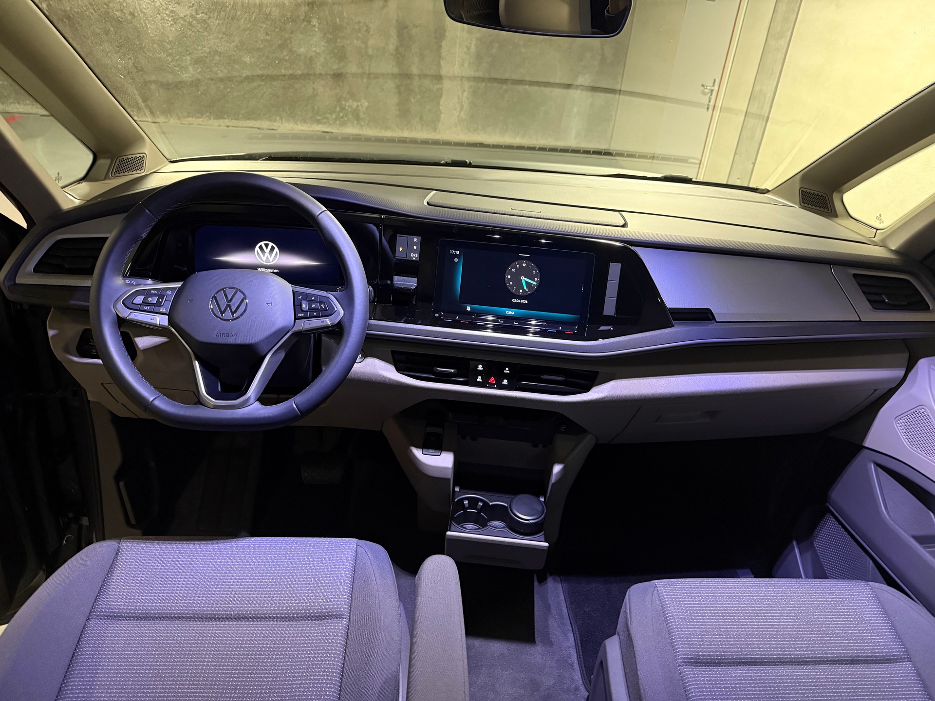 VW Multivan 1.5 eHybrid Style Liberty 4Motion DSG-image-4