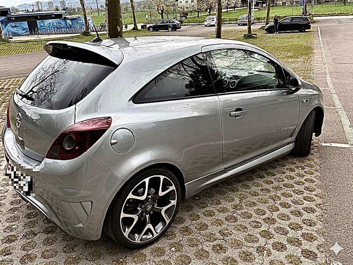 OPEL Corsa 1.6 Turbo OPC-image-4