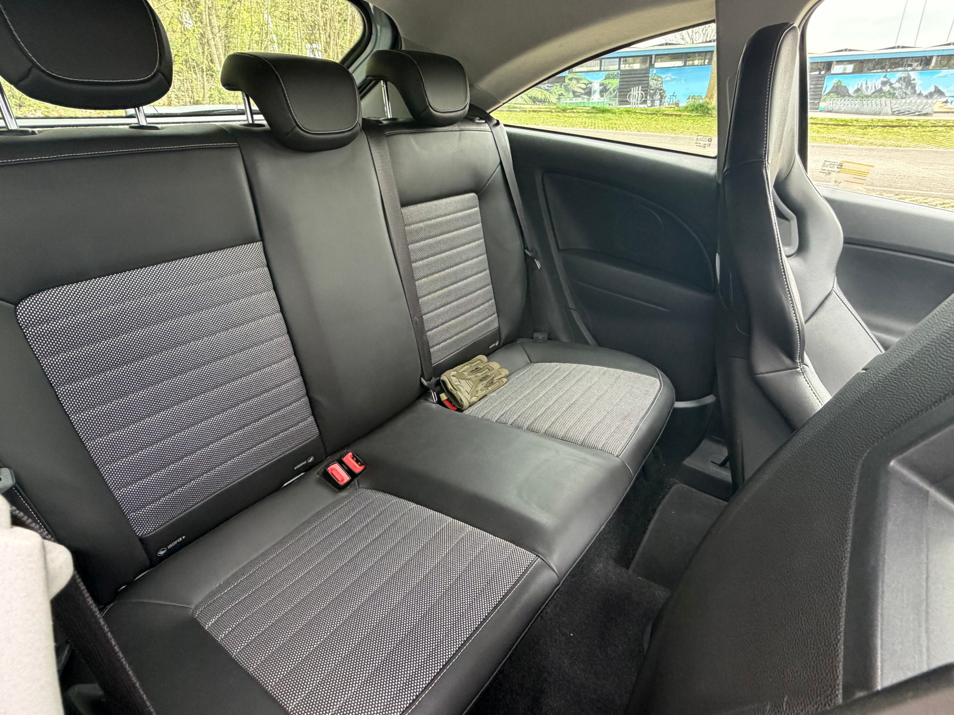 OPEL Corsa 1.6 Turbo OPC-image-8