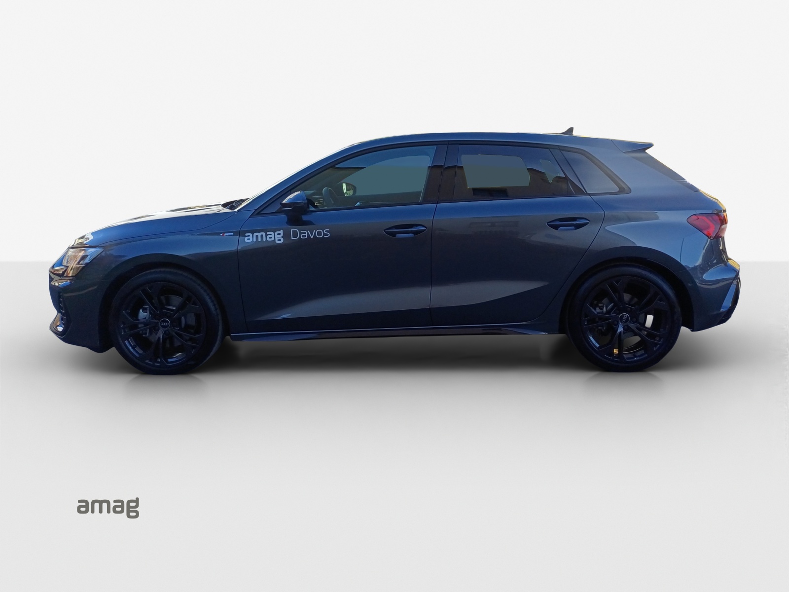 AUDI A3 Sportback TFSI 150 kW quattro S line S tronic-showroom-element-1