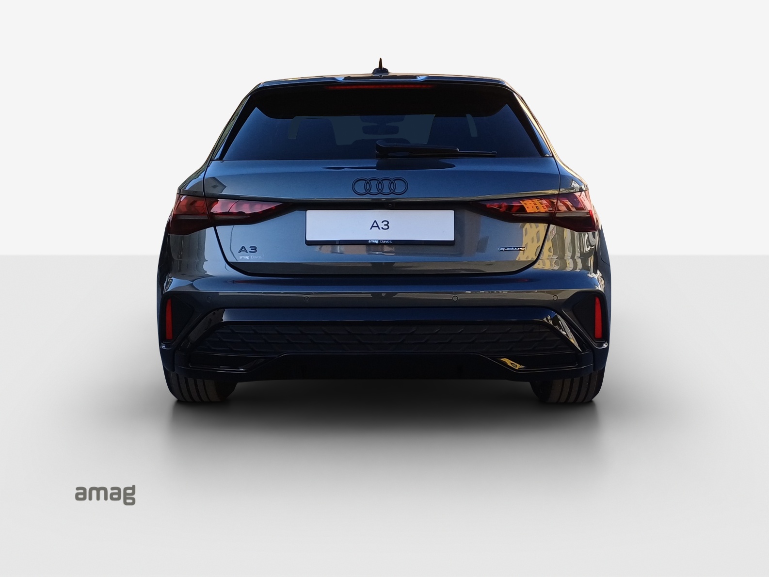 AUDI A3 Sportback TFSI 150 kW quattro S line S tronic-showroom-element-3