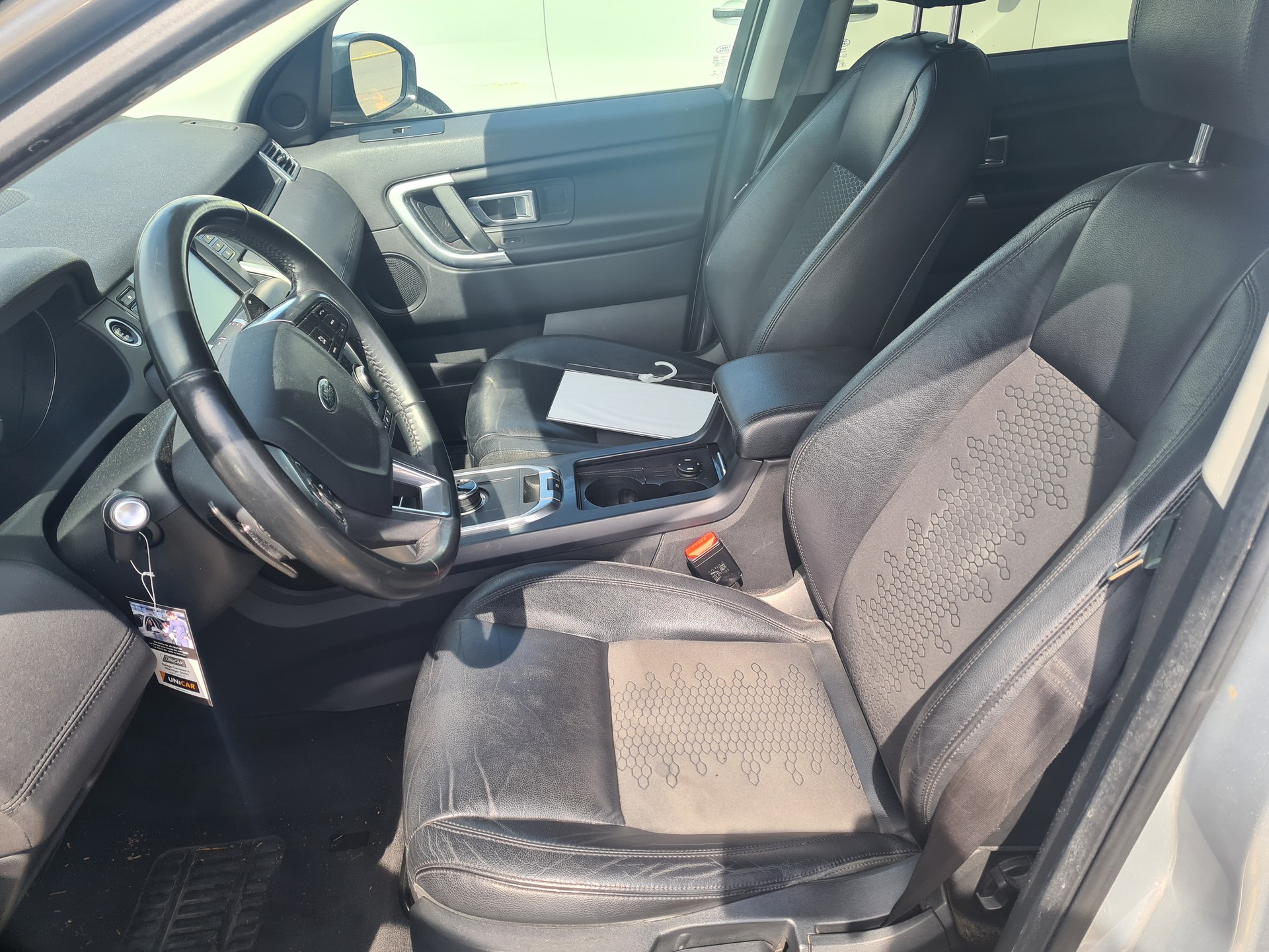 LAND ROVER Discovery Sport 2.0 TD4 SE AT9-image-7