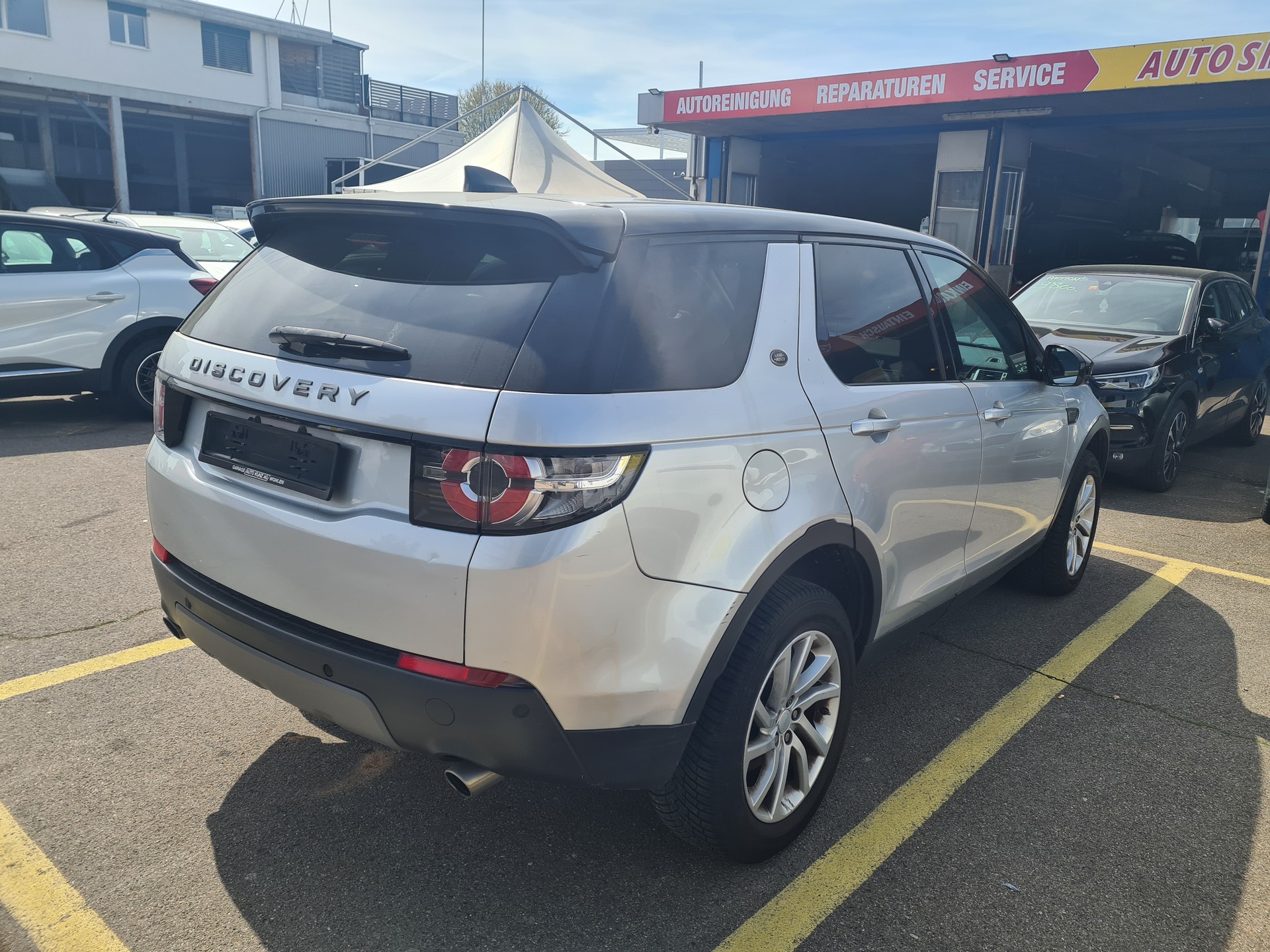 LAND ROVER Discovery Sport 2.0 TD4 SE AT9-image-3