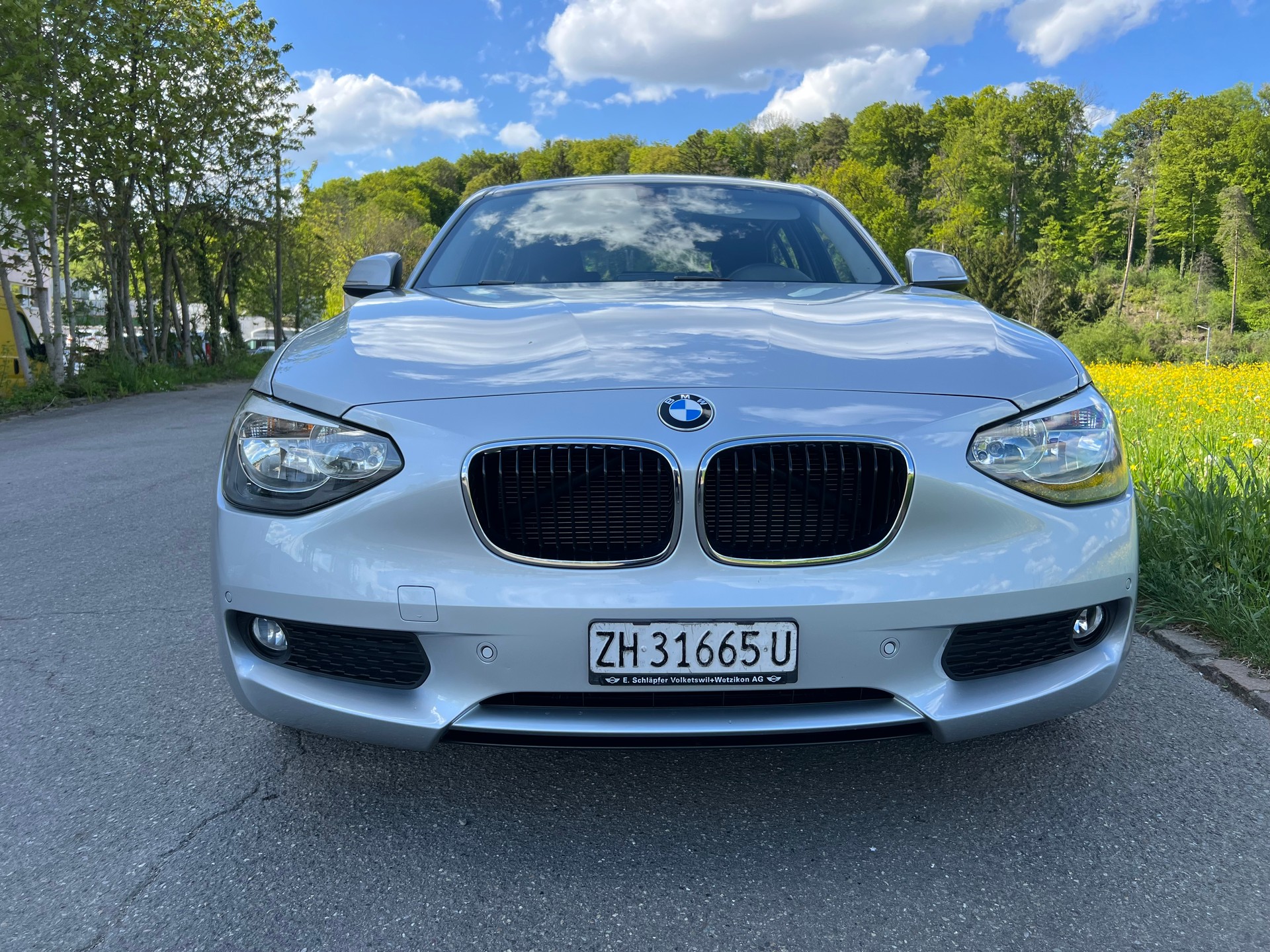 BMW 116i Urban Line Steptronic-image-0