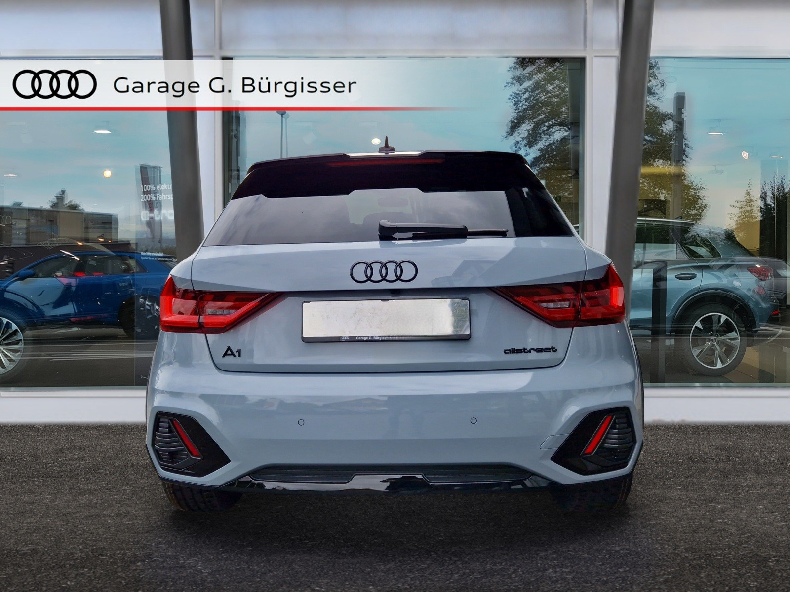 AUDI A1 allstreet 30 TFSI Attraction S-tronic Pfeilgrau Metallic-image-4
