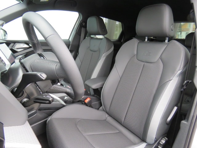 AUDI A1 allstreet 30 TFSI Attraction S-tronic Pfeilgrau Metallic-image-8