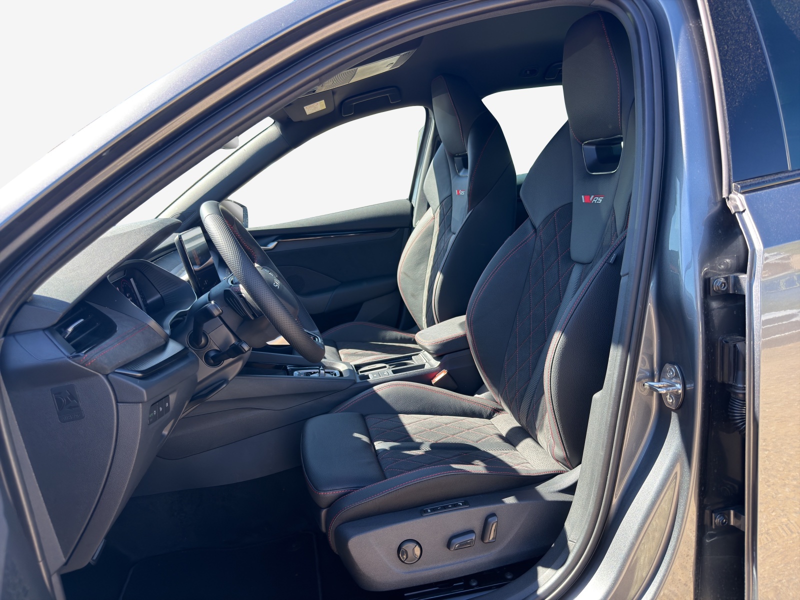 SKODA Oct. RS 2.0 TSI 265PS 7DSG-image-7