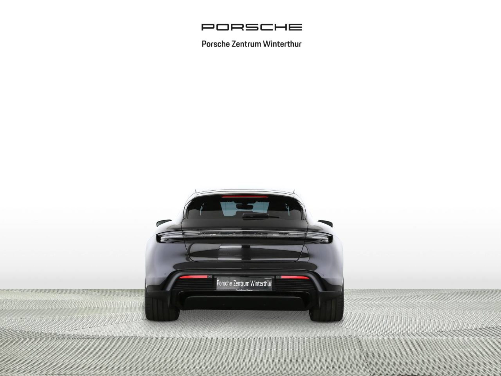 PORSCHE Taycan Sport Turismo Black Edition-image-6