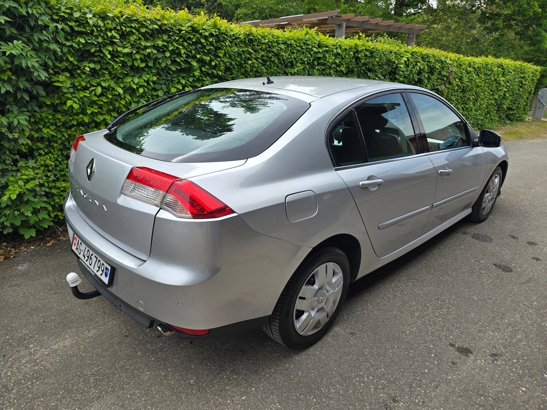 RENAULT Laguna 2.0 dCi Dynamique Automatic-image-6