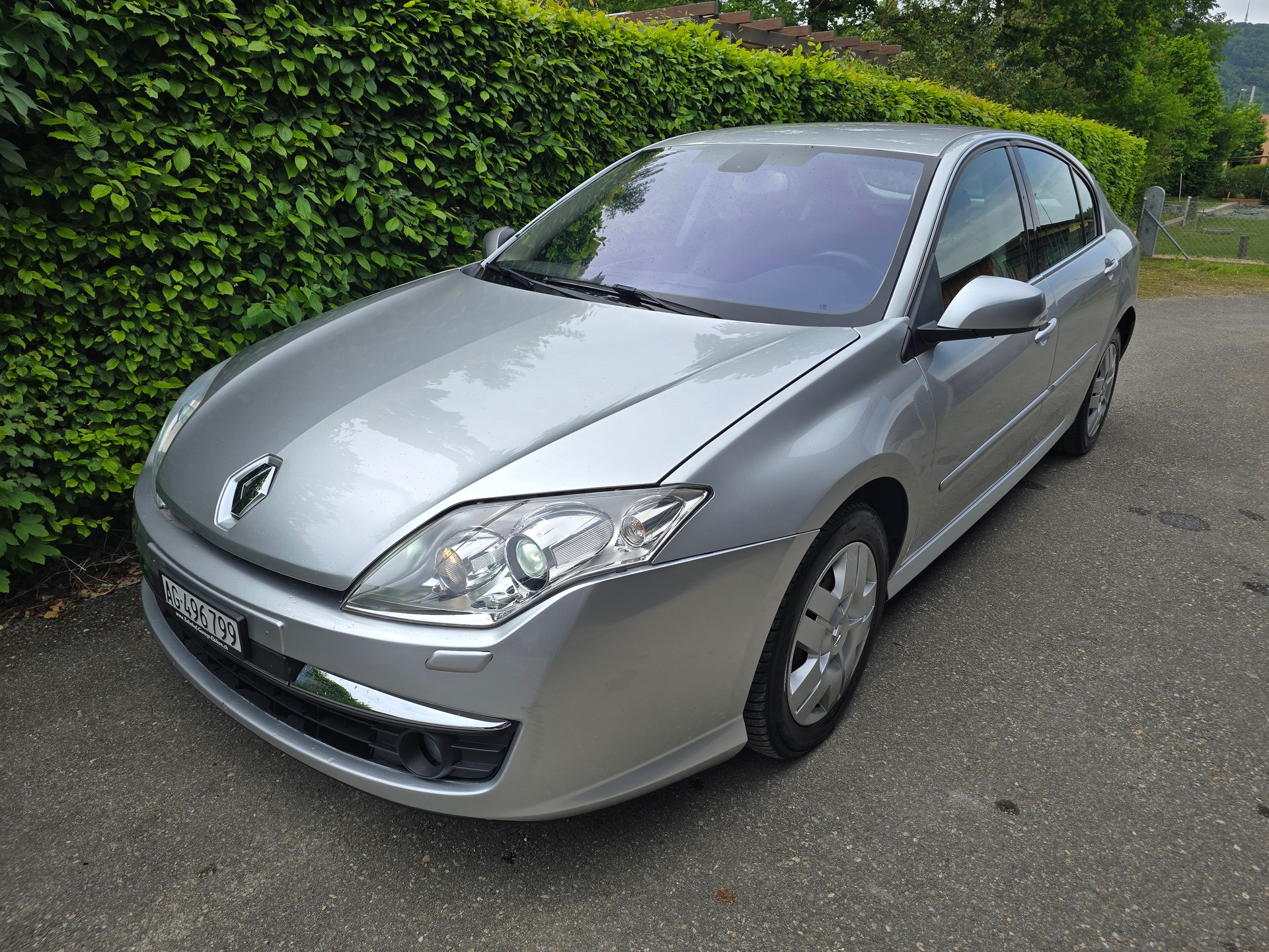 RENAULT Laguna 2.0 dCi Dynamique Automatic-image-0