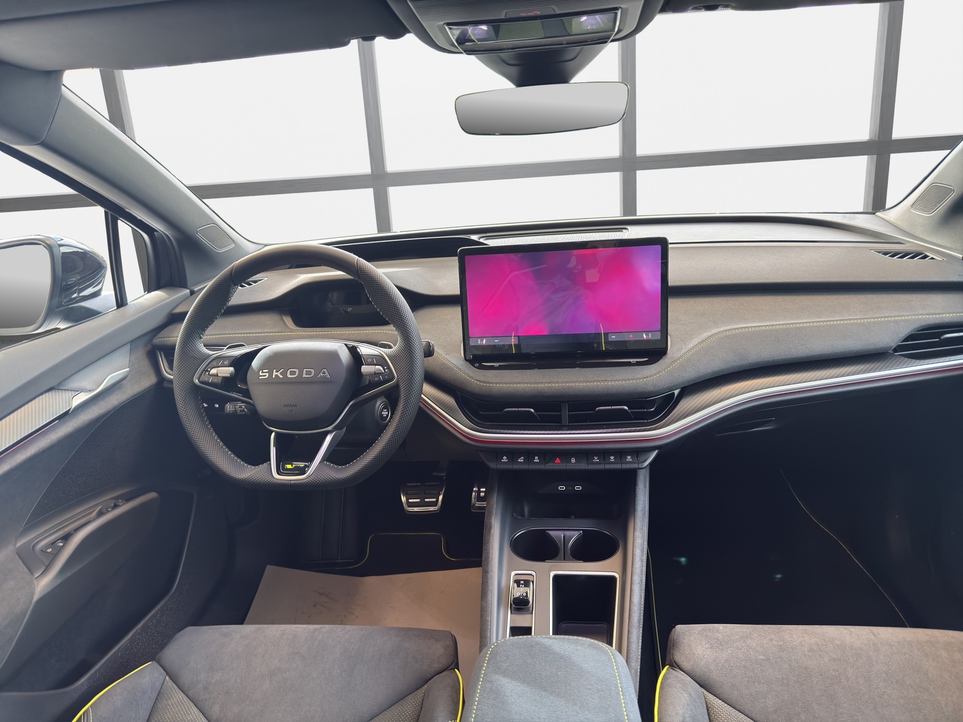 SKODA Enyaq 4x4 RS-image-7