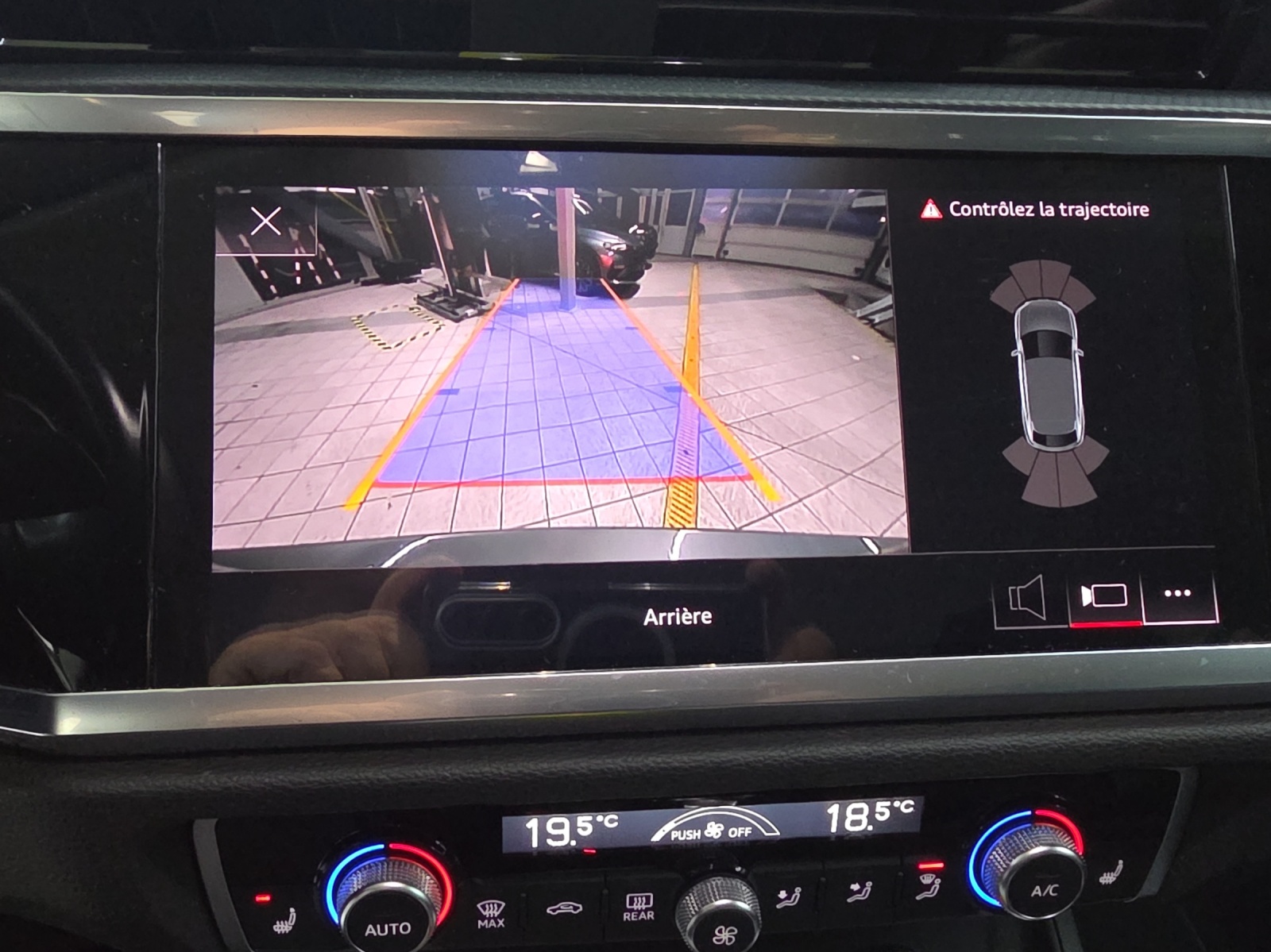 AUDI Q3 Sportback 35 TFSI Attraction S-tronic-image-14