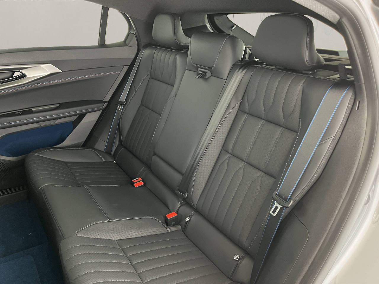 RENAULT Rafale 1.2 E-Tech Plug-in Atelier Alpine-image-7