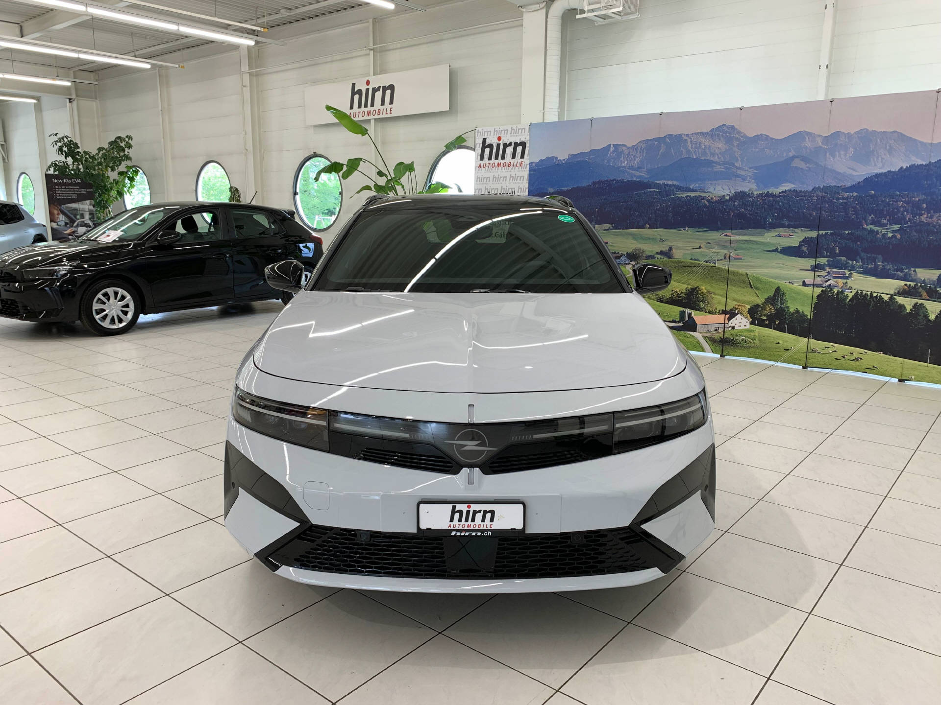 OPEL Astra-e Sports Tourer Ultimate-image-1