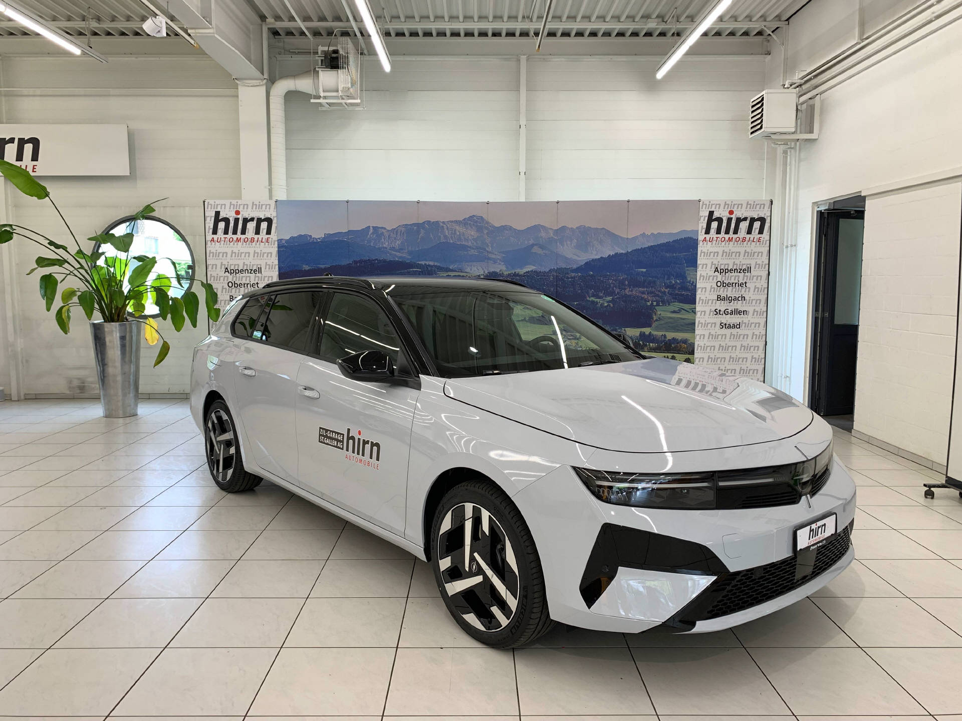 OPEL Astra-e Sports Tourer Ultimate-image-0