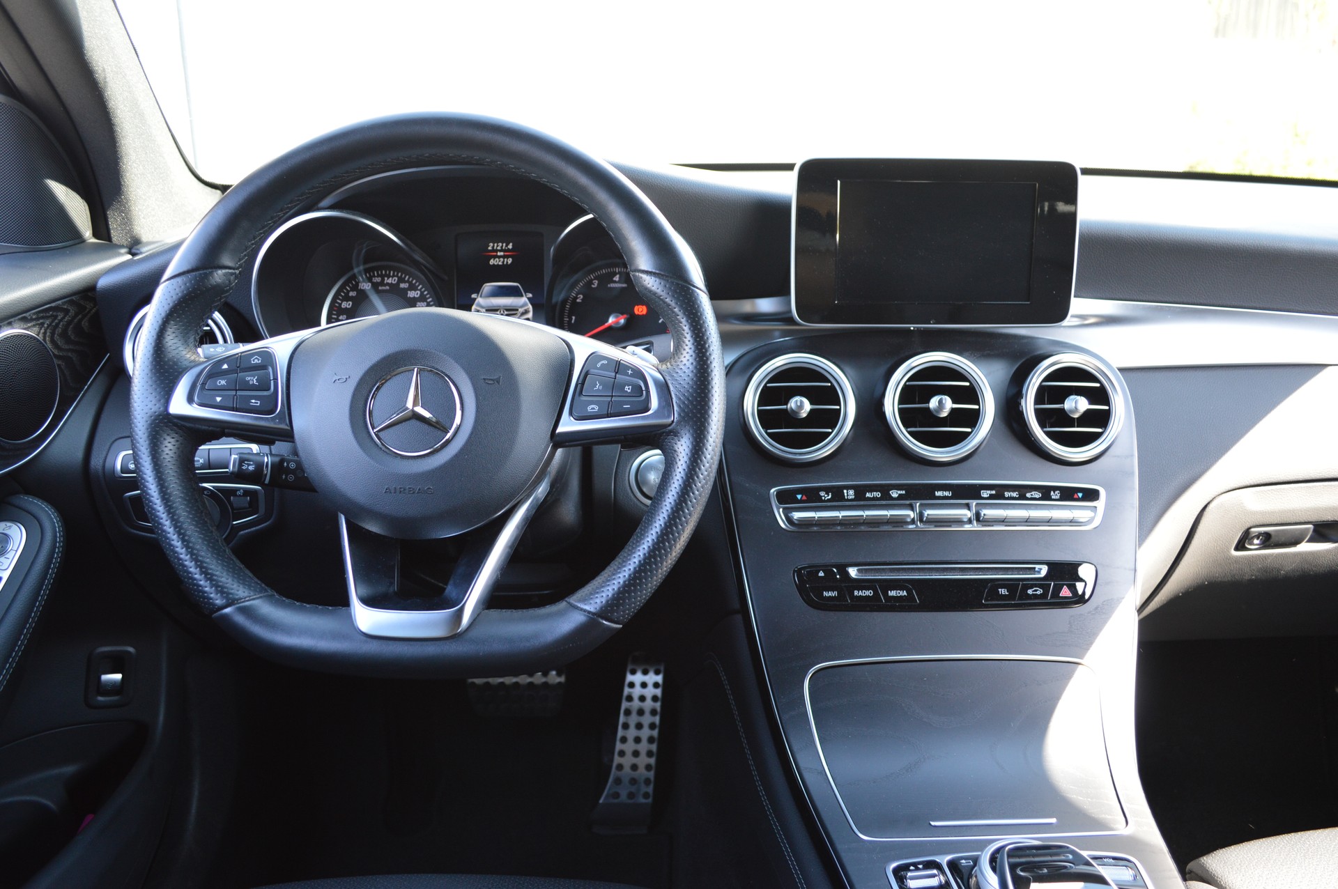 MERCEDES-BENZ GLC Coupé 250 AMG Line 4Matic 9G-Tronic-image-11