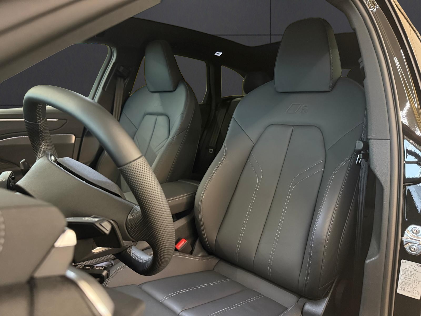 AUDI A6 Avant TDI quattro 150 kW S tronic-image-11