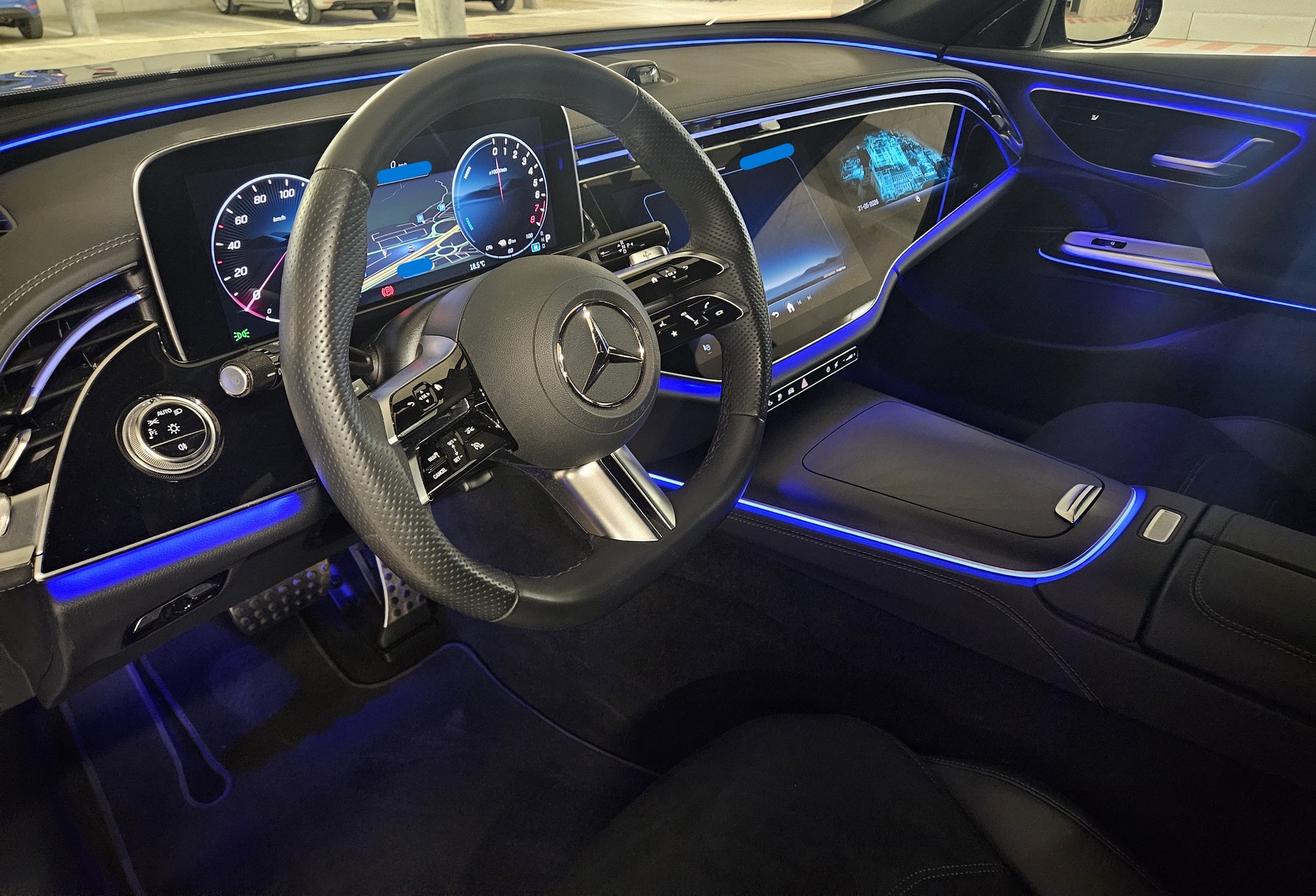 MERCEDES-BENZ E 300e T AMG Line-image-7