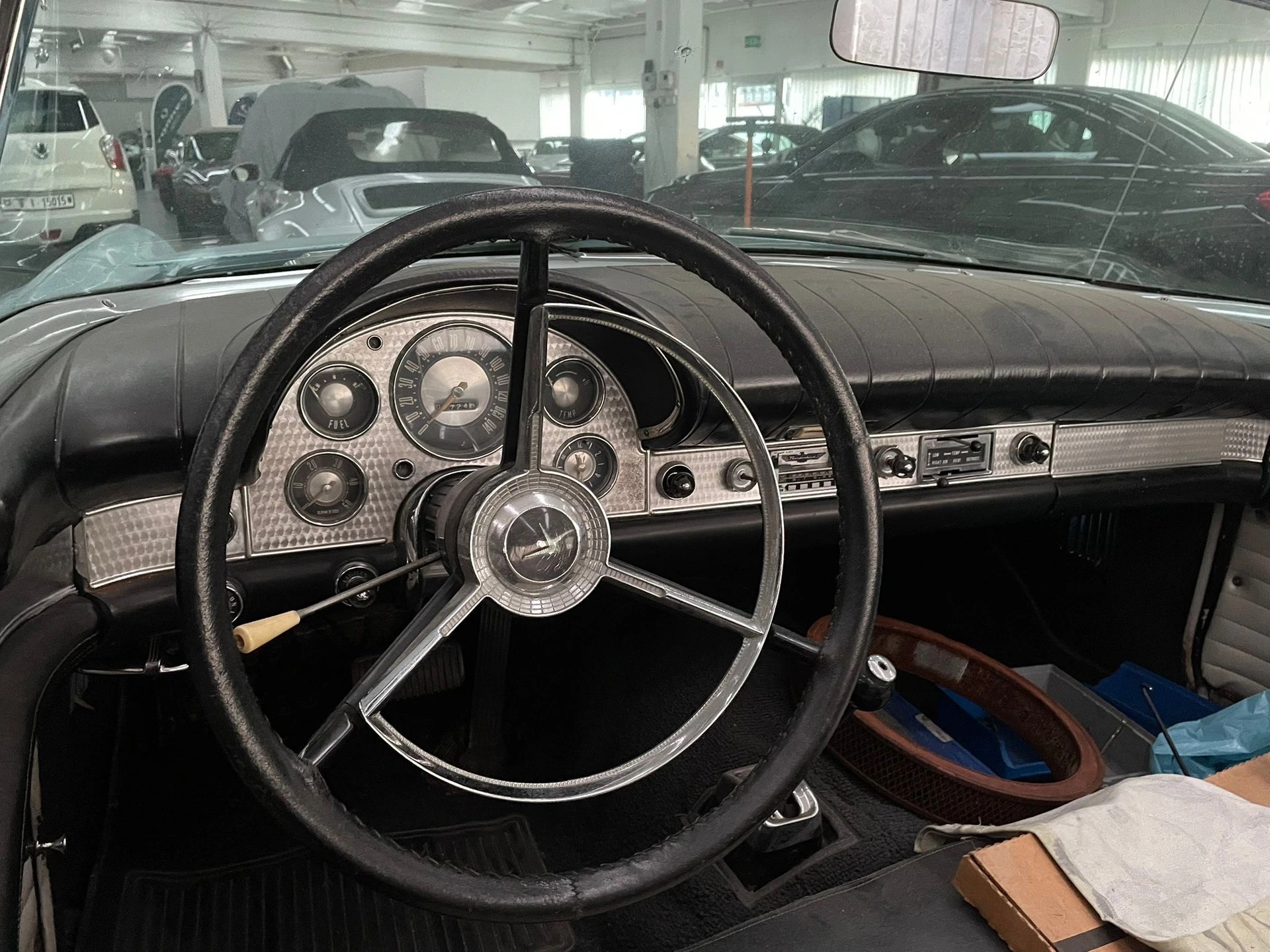 FORD Thunderbird-image-4