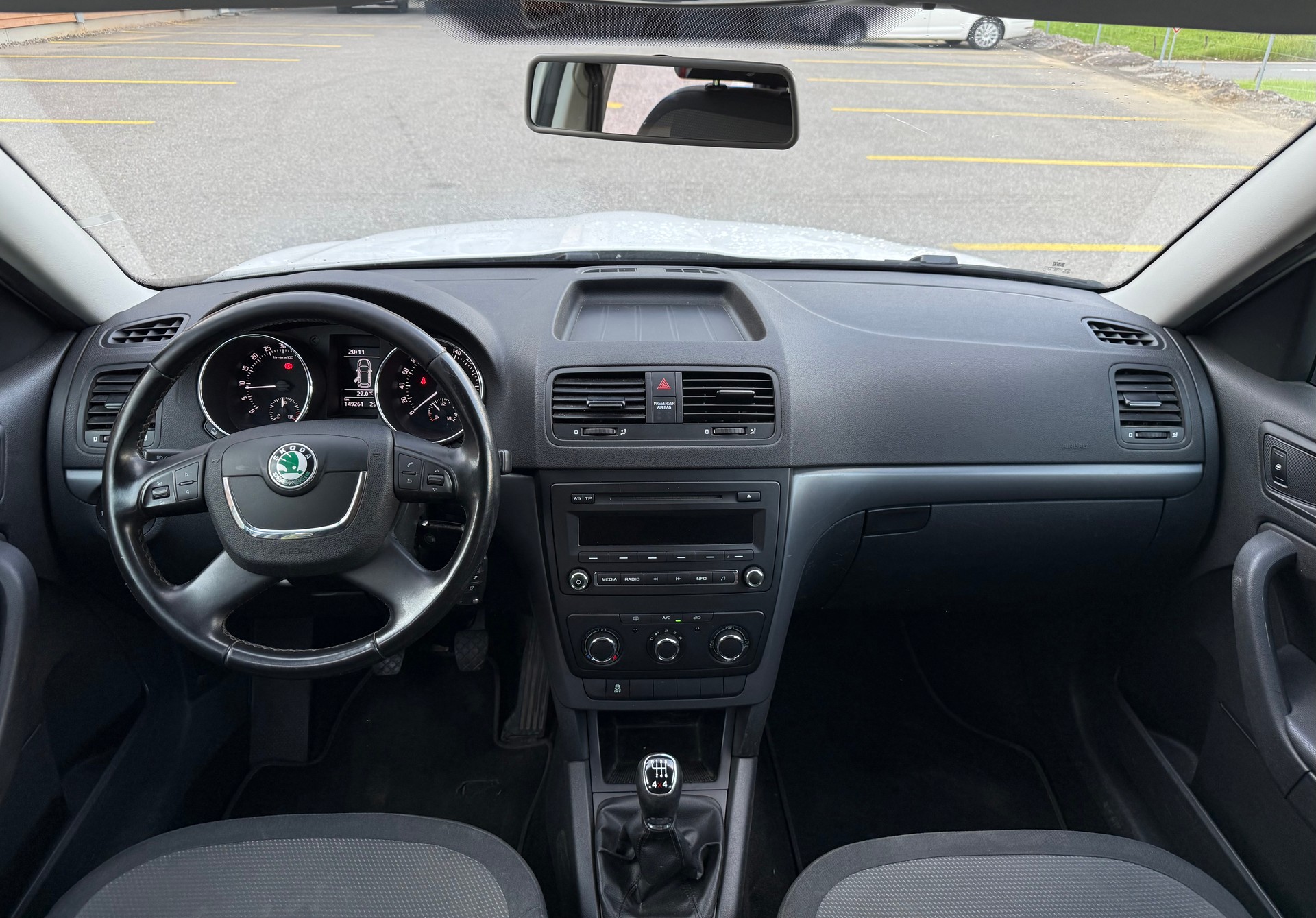 SKODA Yeti 2.0 TDI AllDrive 4x4-image-7