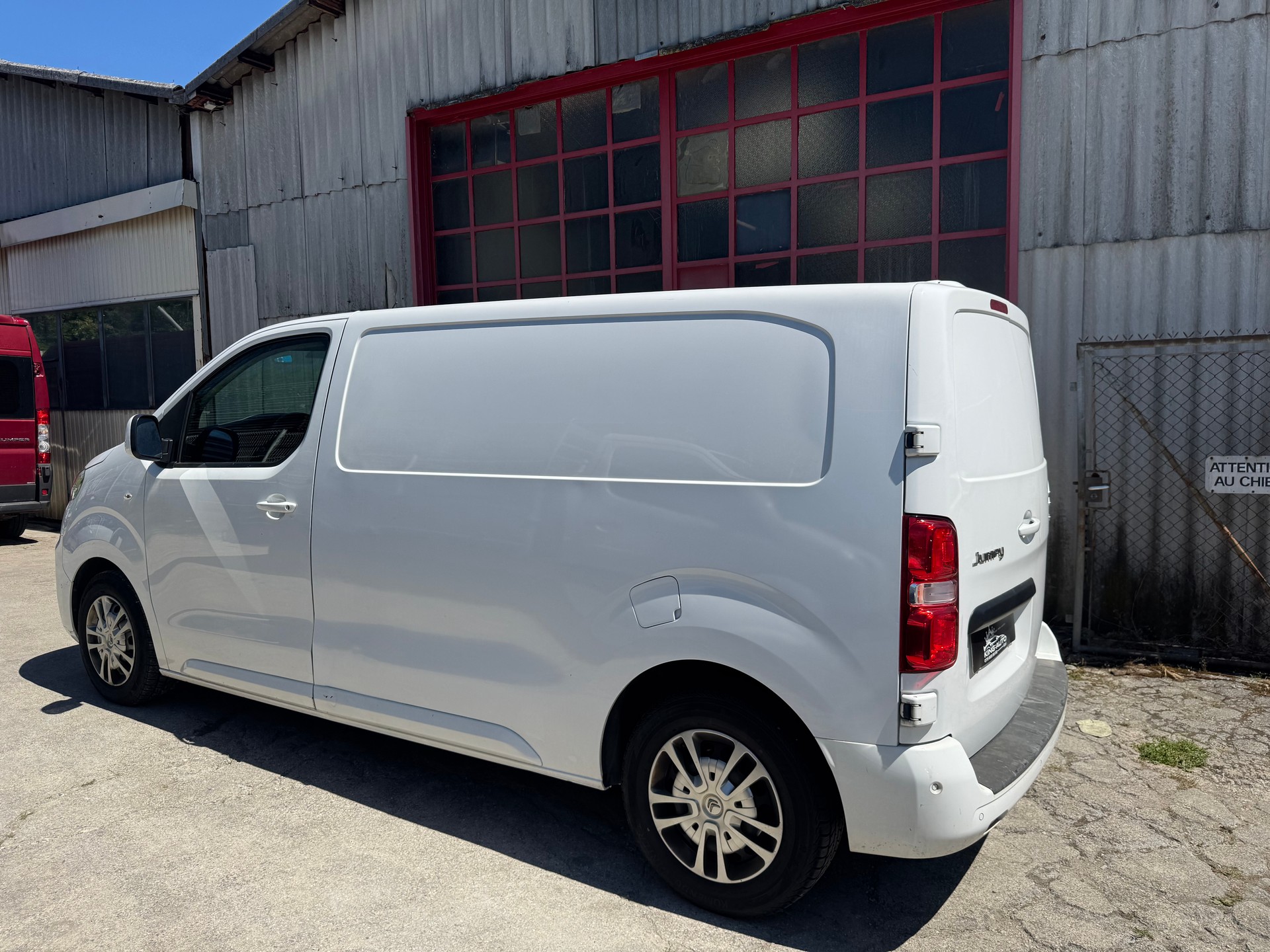 CITROEN Jumpy 2.0 BlueHDi 120 M Club EAT8 garantie 2 ans 🇨🇭-showroom-element-1