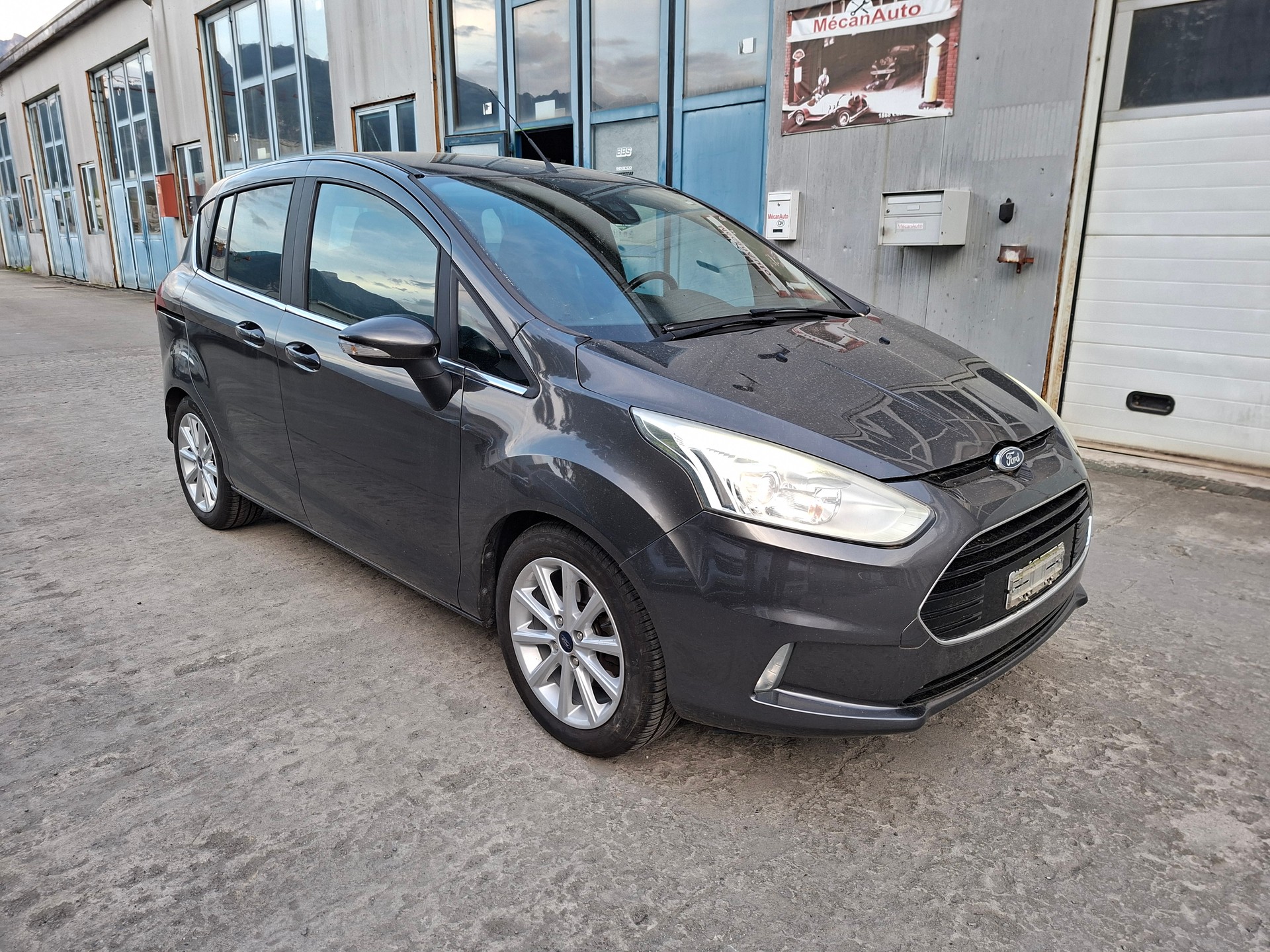 FORD B-Max 1.0 SCTi Titanium