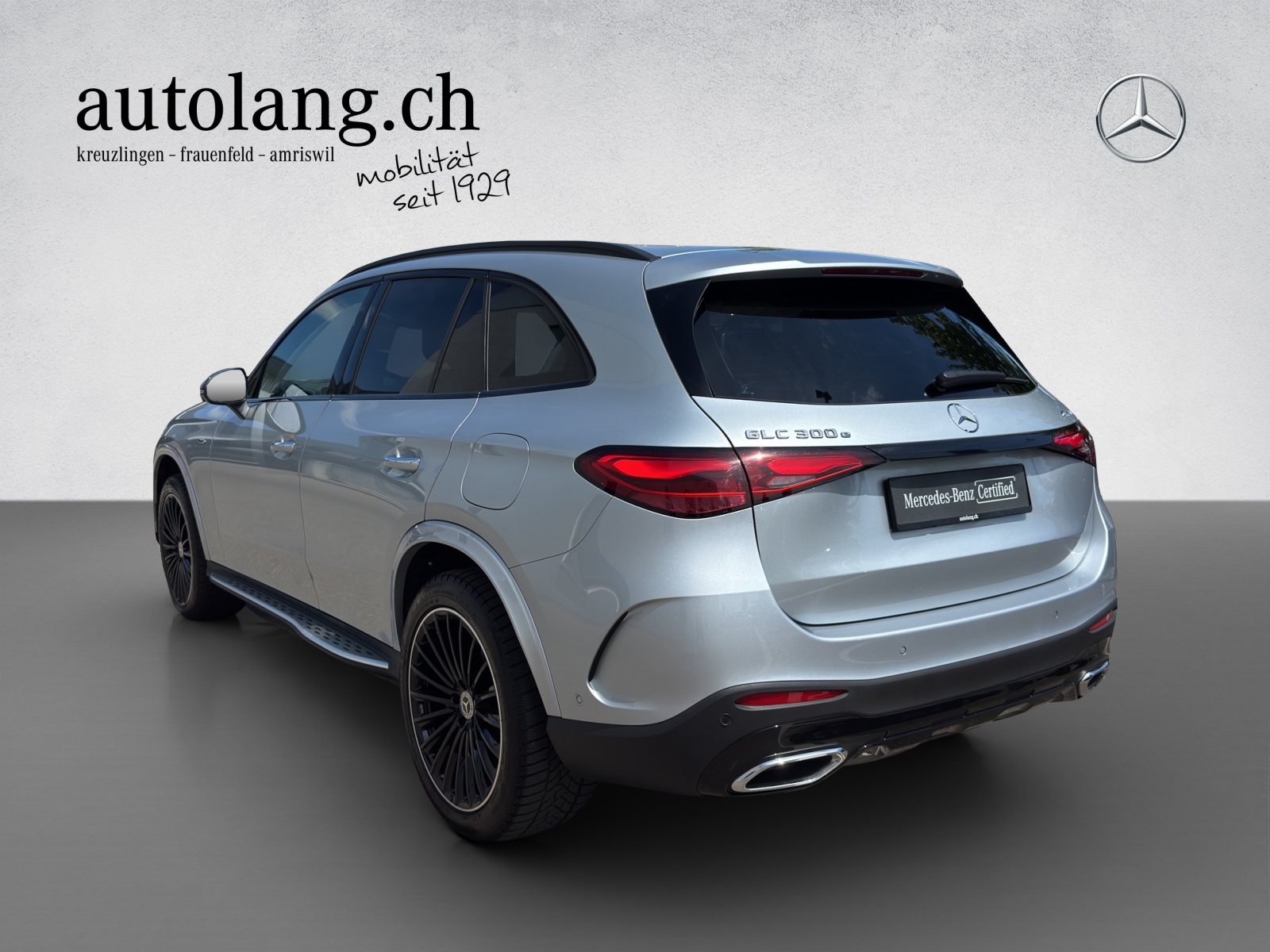 MERCEDES-BENZ GLC 300 e AMG Line 4Matic EQ Star-image-3
