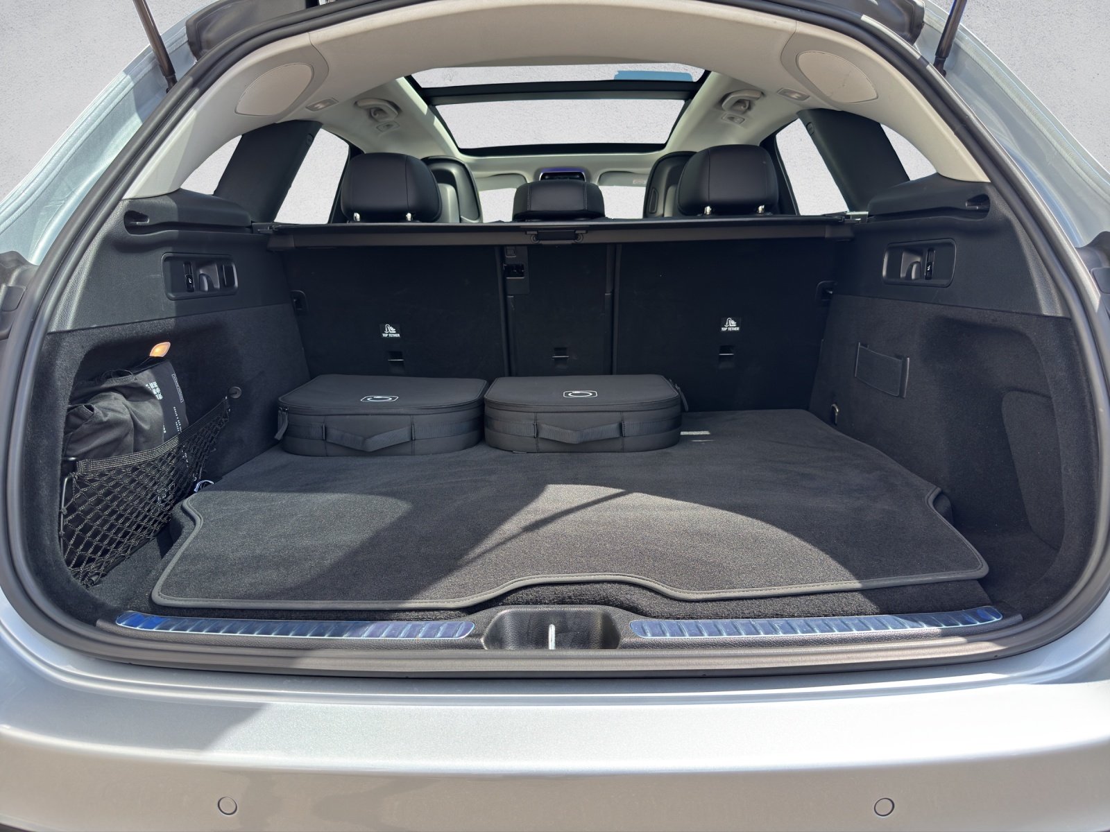 MERCEDES-BENZ GLC 300 e AMG Line 4Matic EQ Star-image-8