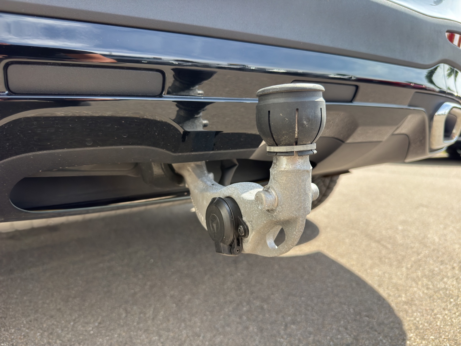 MERCEDES-BENZ GLC 300 e AMG Line 4Matic EQ Star-image-11