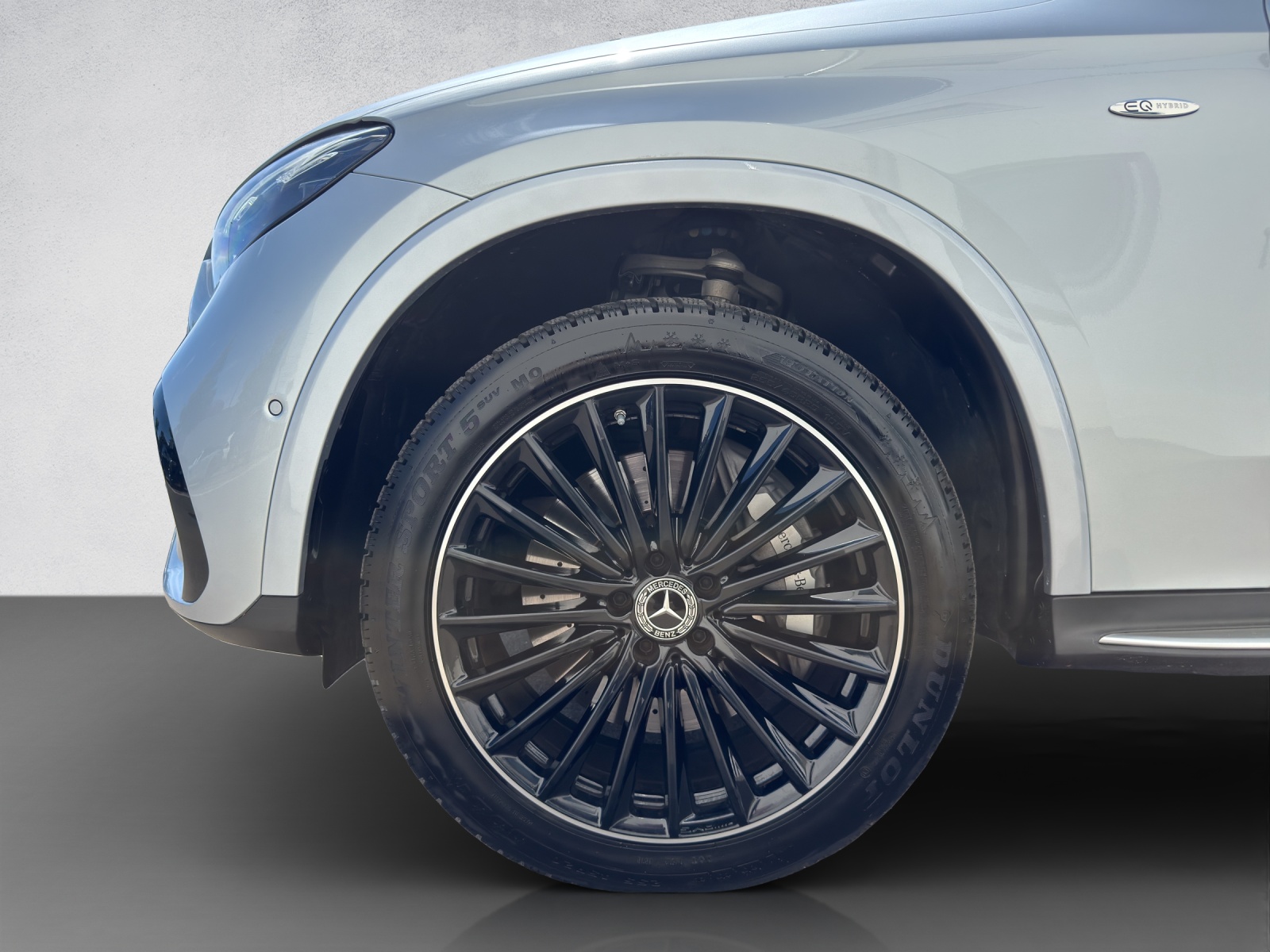 MERCEDES-BENZ GLC 300 e AMG Line 4Matic EQ Star-image-7