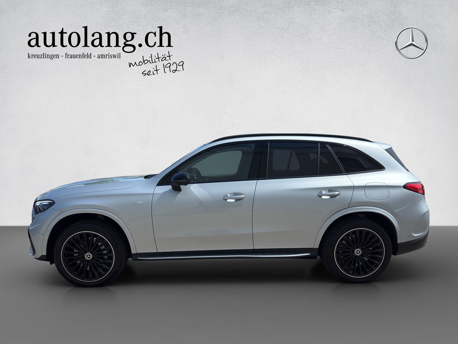 MERCEDES-BENZ GLC 300 e AMG Line 4Matic EQ Star-image-2
