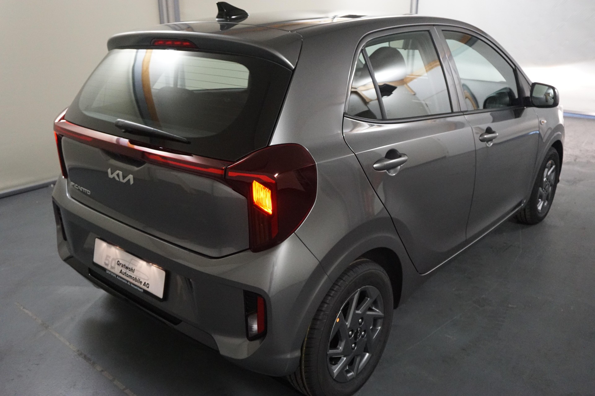 KIA Picanto 1.0 GDi First Edition-showroom-element-3