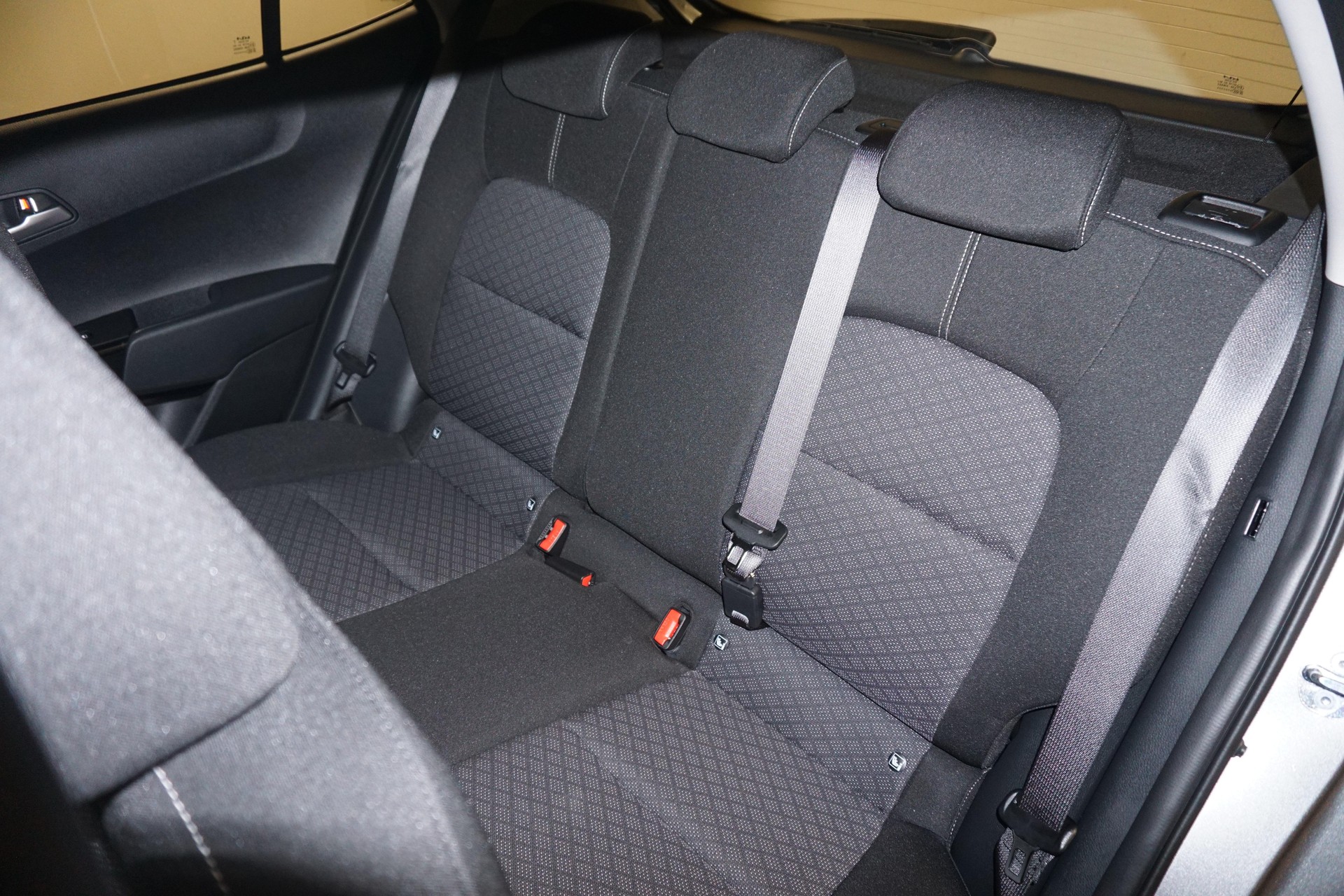 KIA Picanto 1.0 GDi First Edition-image-8