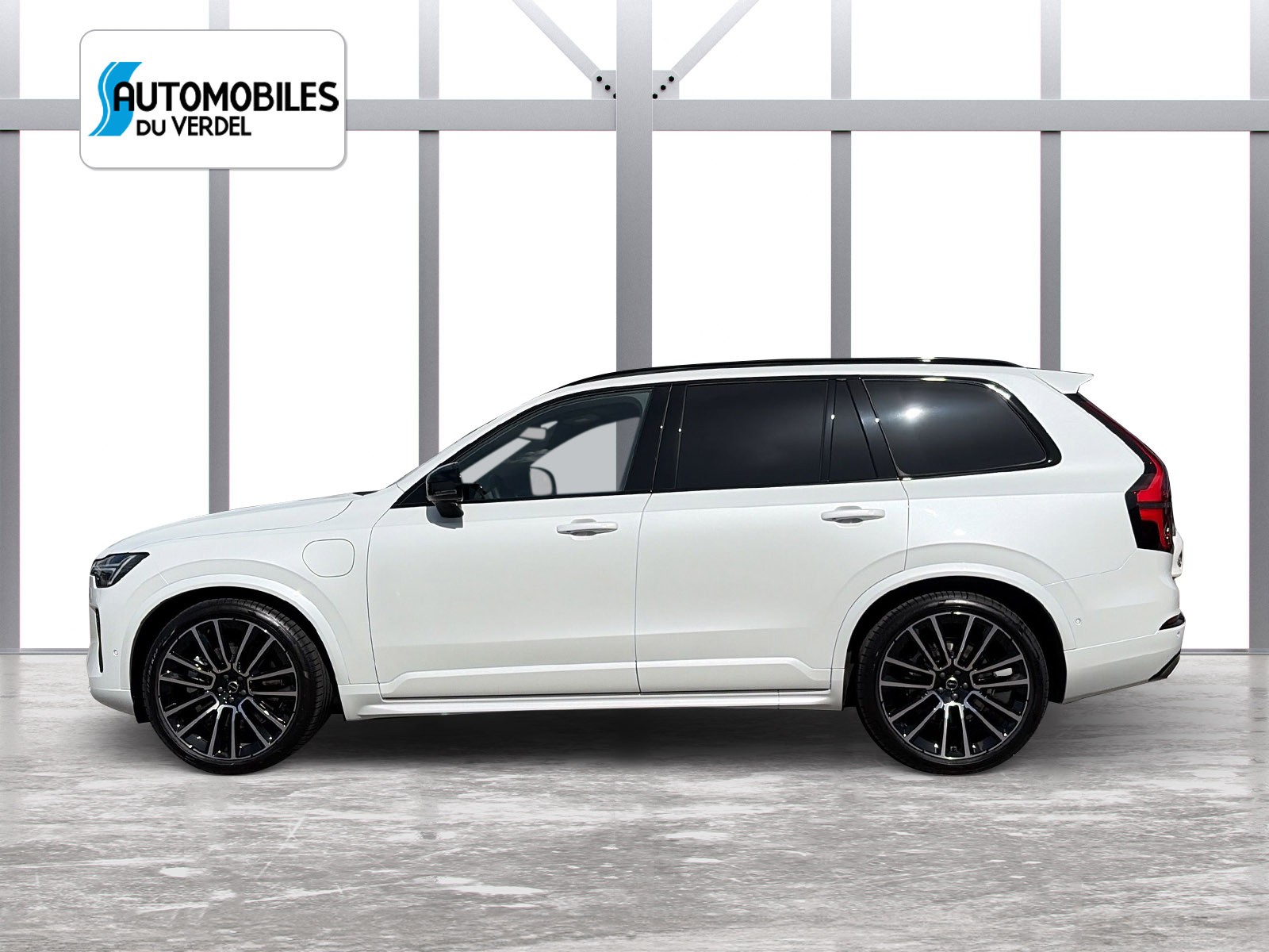 VOLVO XC90 2.0 T8 TE Black Edition eAWD-image-1