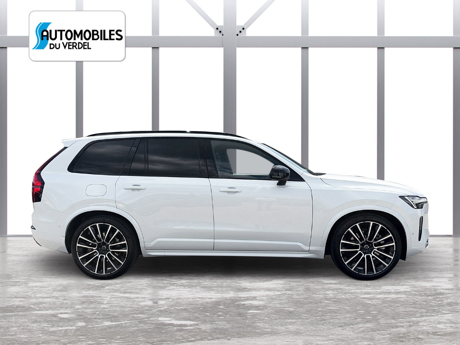 VOLVO XC90 2.0 T8 TE Black Edition eAWD-image-5