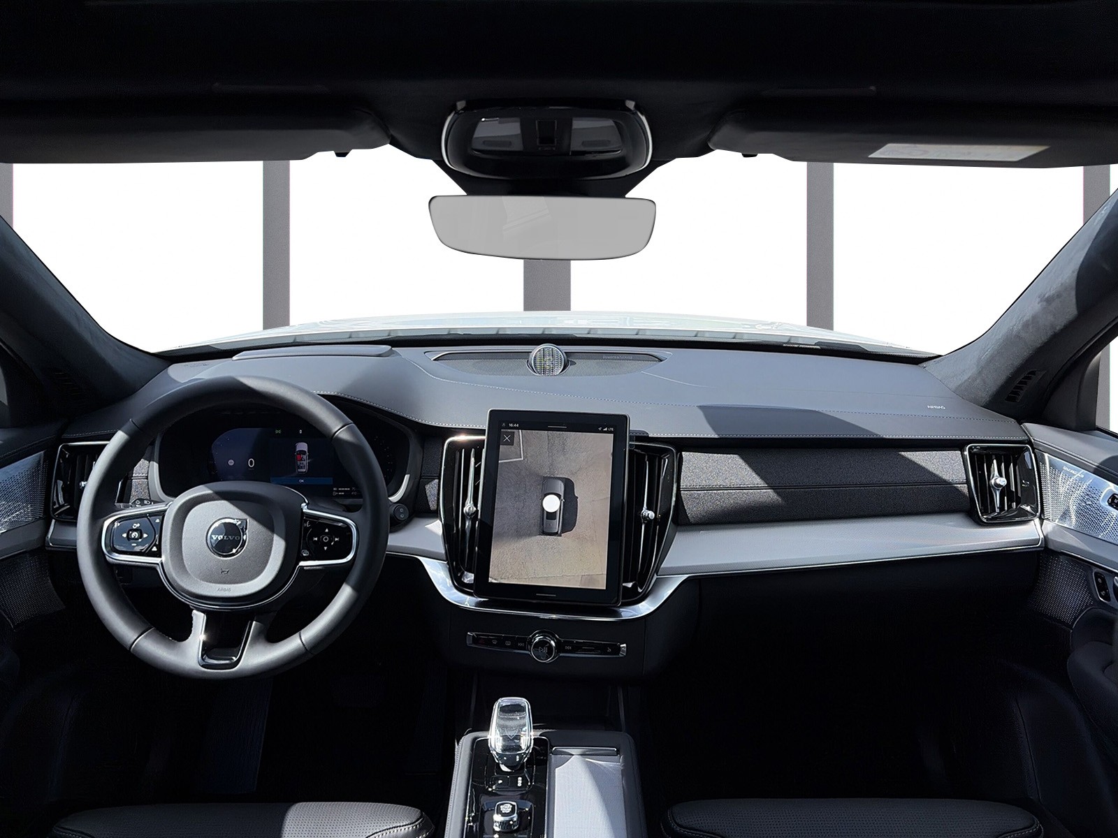 VOLVO XC90 2.0 T8 TE Black Edition eAWD-image-8